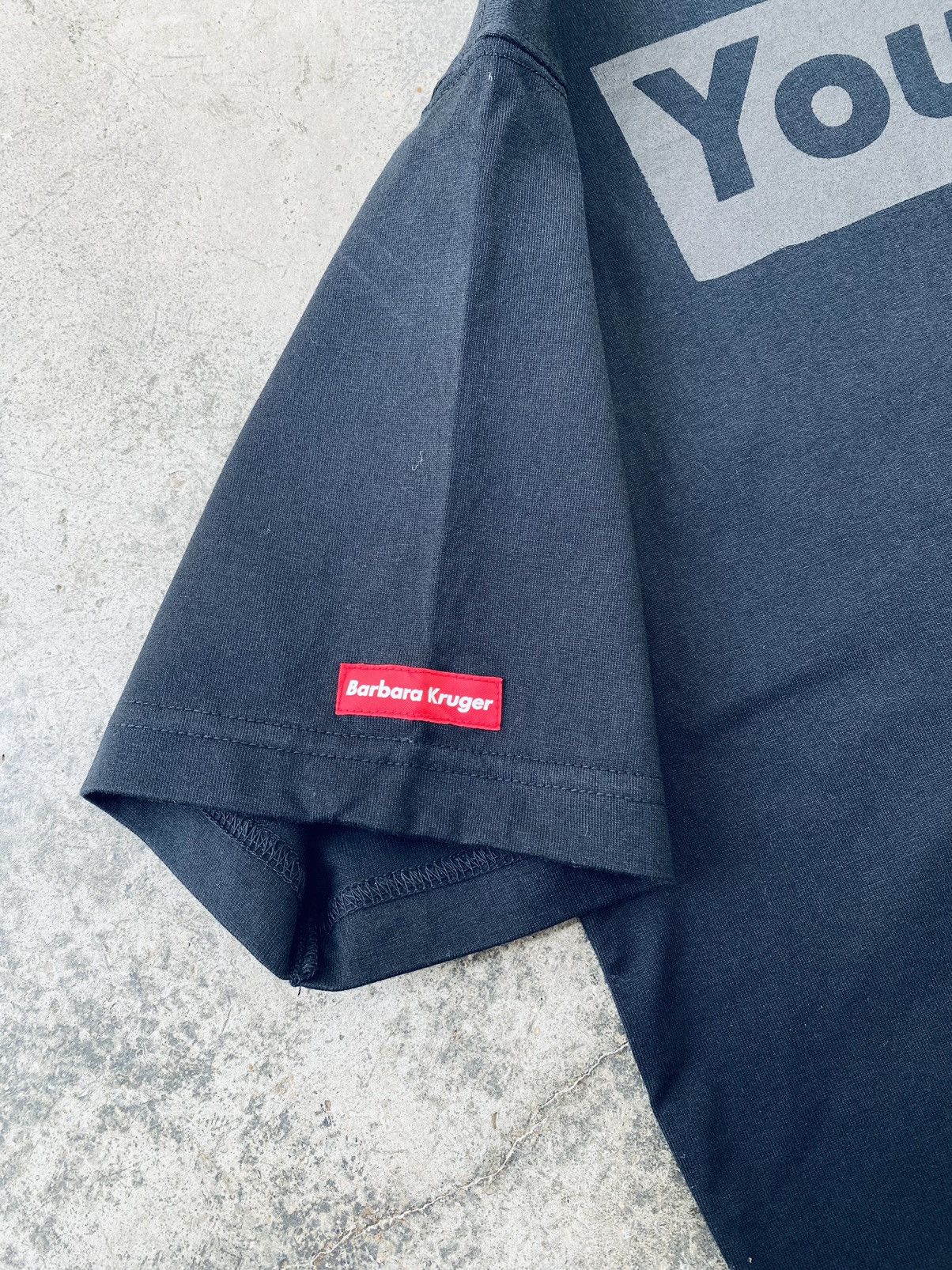Barbara Kruger Vintage Uniqlo Barbara kruger Art Tees Size US M / EU 48-50 / 2 - 6 Thumbnail