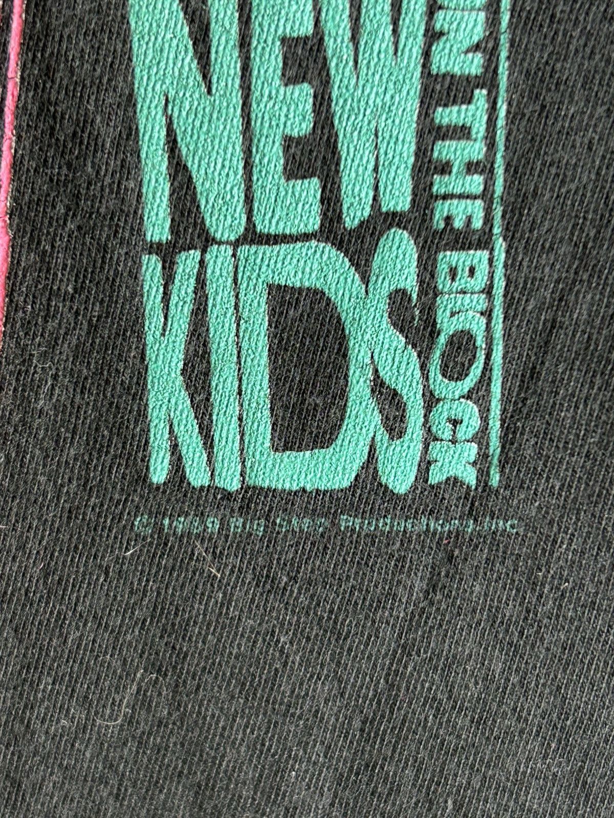 Band Tees VINTAGE New Kids On The Block 1989 pop hip hop rap t-shirt Size US L / EU 52-54 / 3 - 6 Thumbnail
