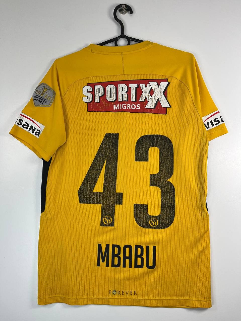 Nike Young Boys Bern Home Shirt Football Soccer 2018 Nike #43 M Size US M / EU 48-50 / 2 - 9 Thumbnail