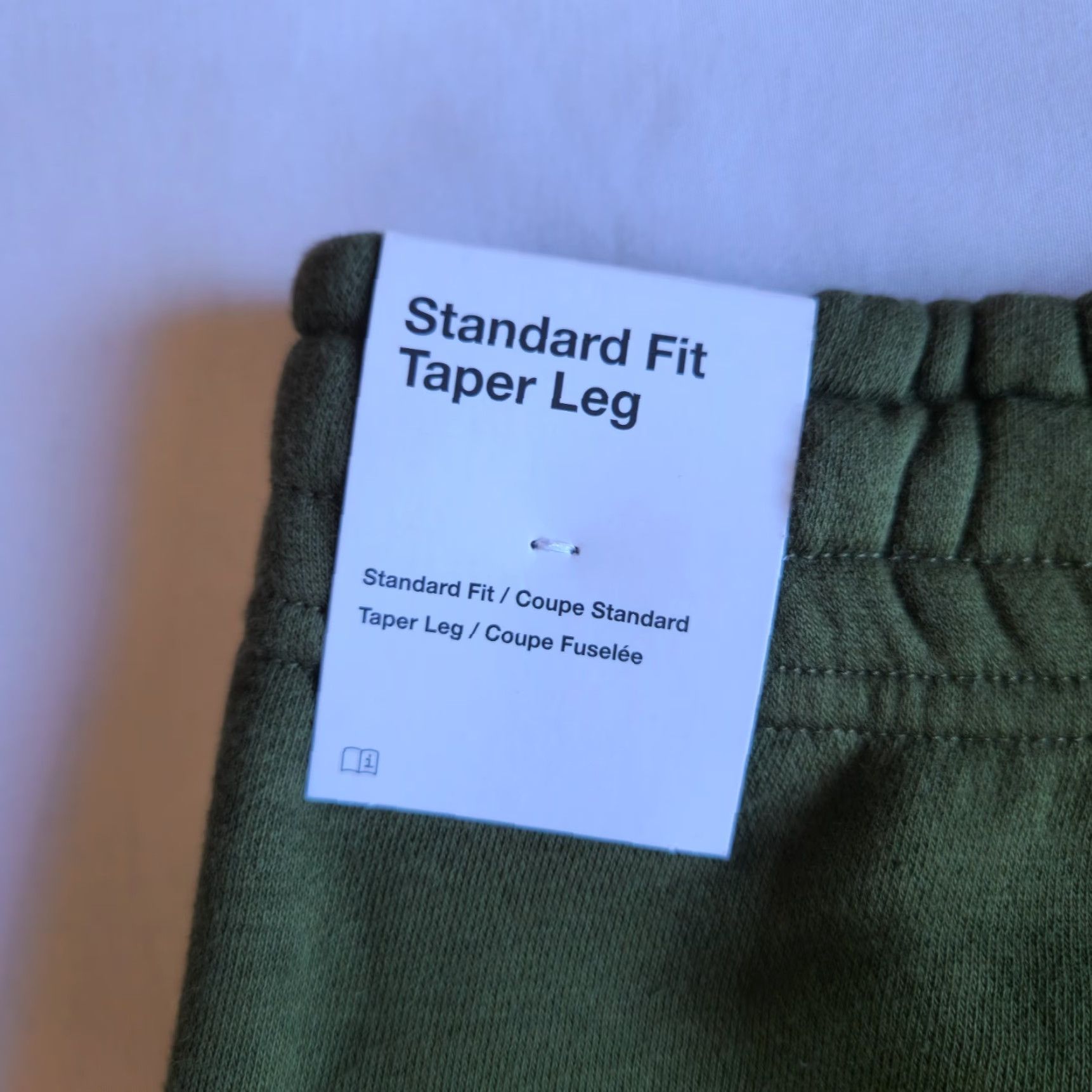 Nike Nike Sportswear Club Fleece Taper Leg Men's S Green Joggers Pants NWT 826431-327 Standard Fit Size US 29 - 6 Thumbnail