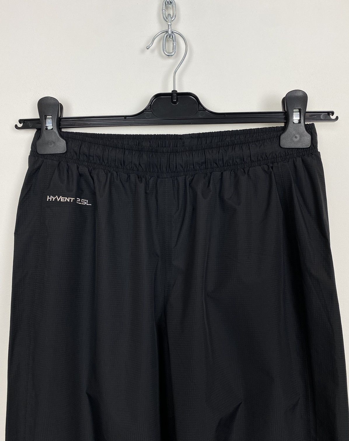 The North Face The North Face HyVent 2.5L Hiking Pants Women’s Size S Black Size 26" / US 2 / IT 38 - 2 Thumbnail