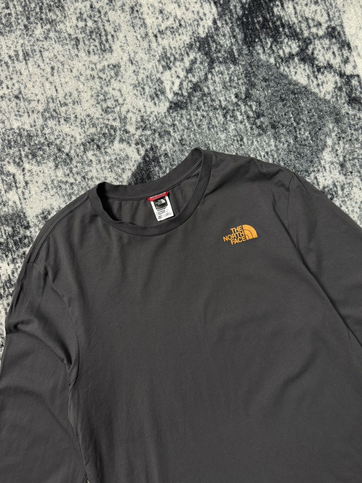 The North Face Vintage The North Face Long Sleeve T Shirt Big Logo Orange Size US L / EU 52-54 / 3 - 3 Thumbnail