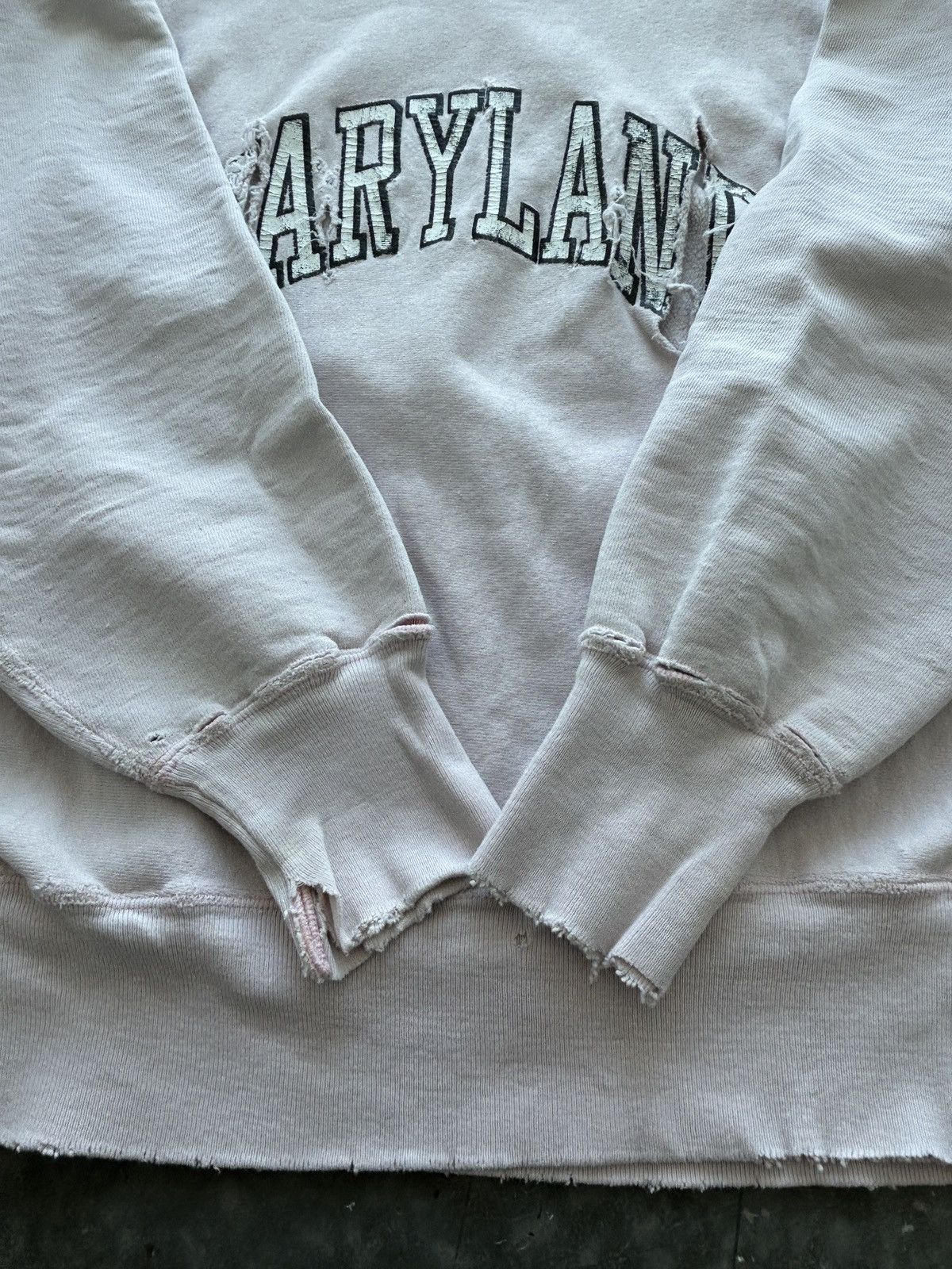 Champion Vintage 90s Maryland Reverse Weave Sweatshirt Thrashed Size US L / EU 52-54 / 3 - 5 Thumbnail