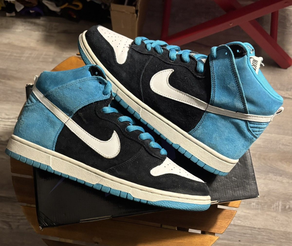 Nike × Nike SB Vintage 2006 Nike SB Send Help Size US 10 / EU 43 - 1 Thumbnail