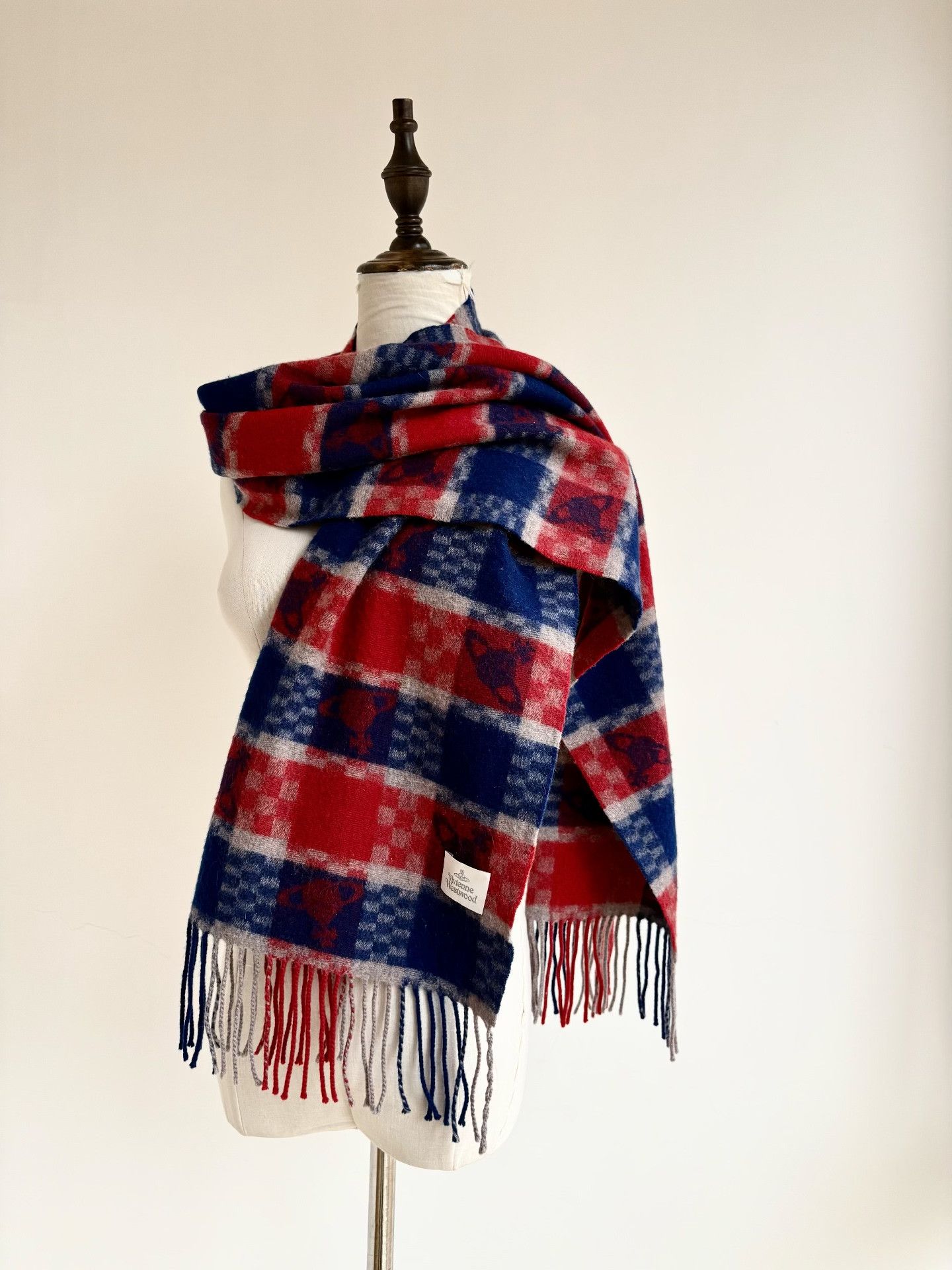 Vivienne Westwood Vivienne Westwood Red Blue Plaid Saturn Scarf Size ONE SIZE - 1 Thumbnail