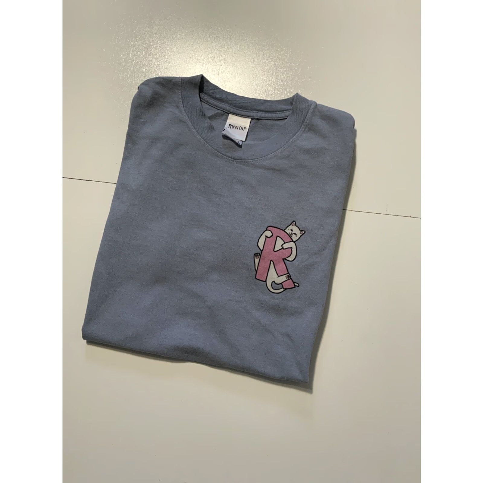 RIPNDIP RIPNDIP Lord Nermal Felt Graphic Cat Light Blue Crewneck Skate T-Shirt Sz. M Size US M / EU 48-50 / 2 - 2 Thumbnail