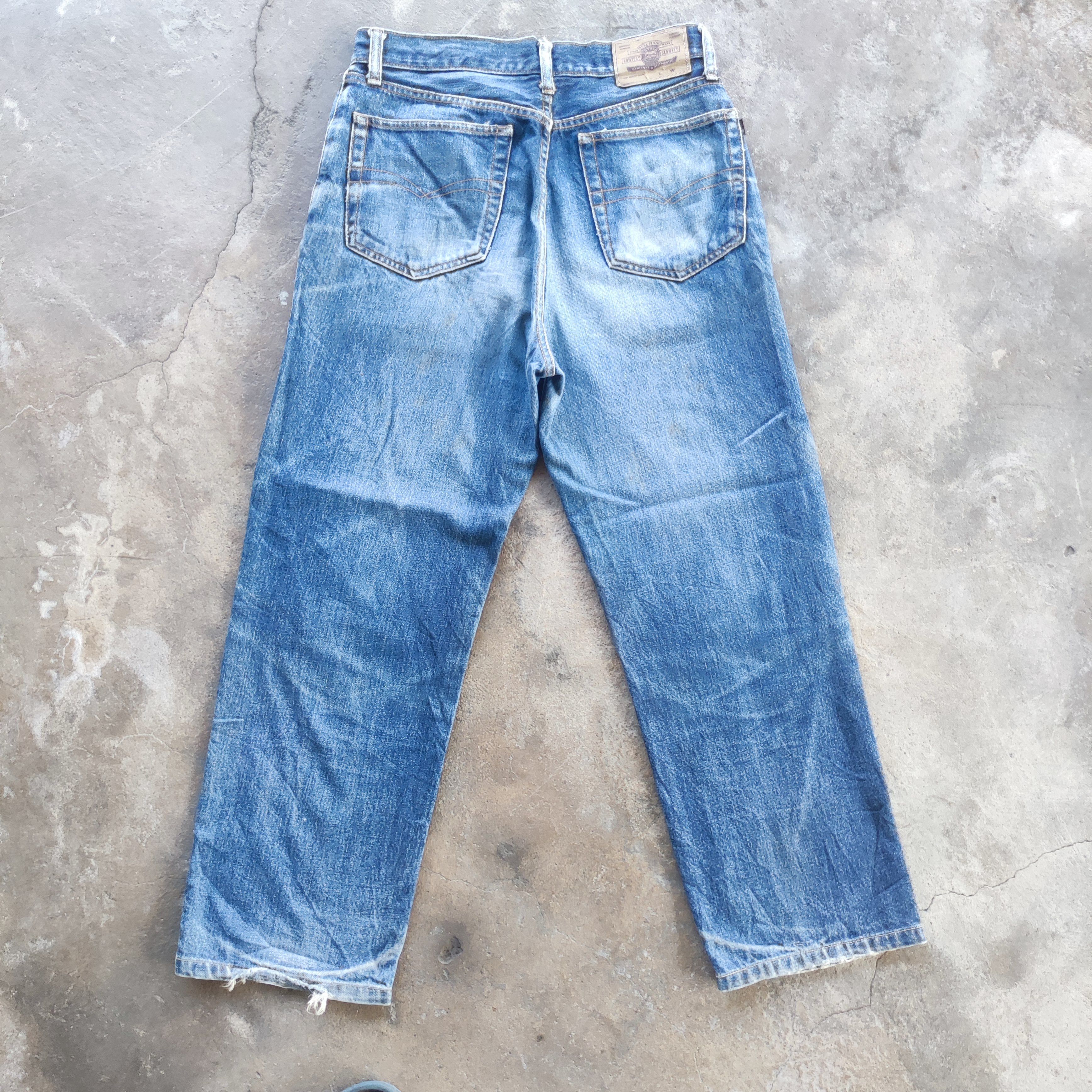 Japanese Brand Vintage Japanese Brand Buggy Jeans Ripped Faded Pants Size US 30 / EU 46 - 9 Thumbnail