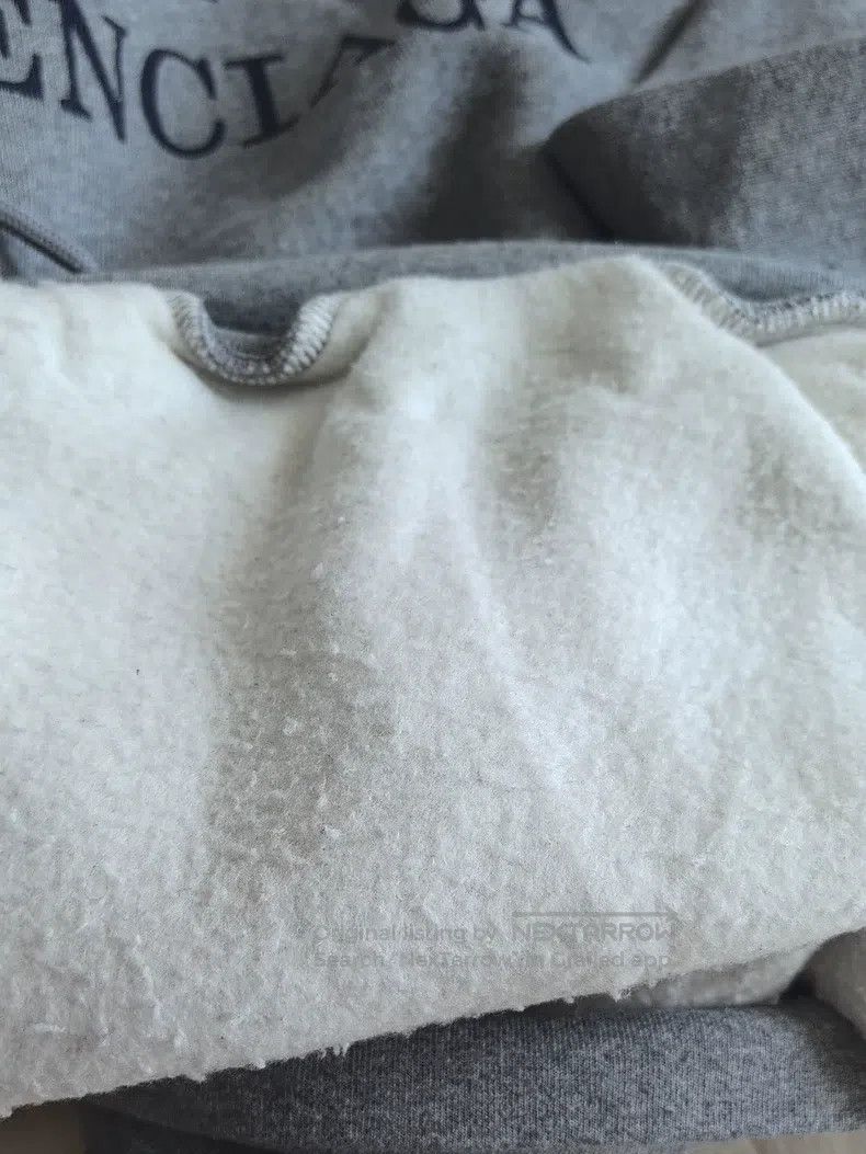 Balenciaga Balenciaga Wheat ear letter hooded and velvet sweater long Size US XS / EU 42 / 0 - 7 Thumbnail