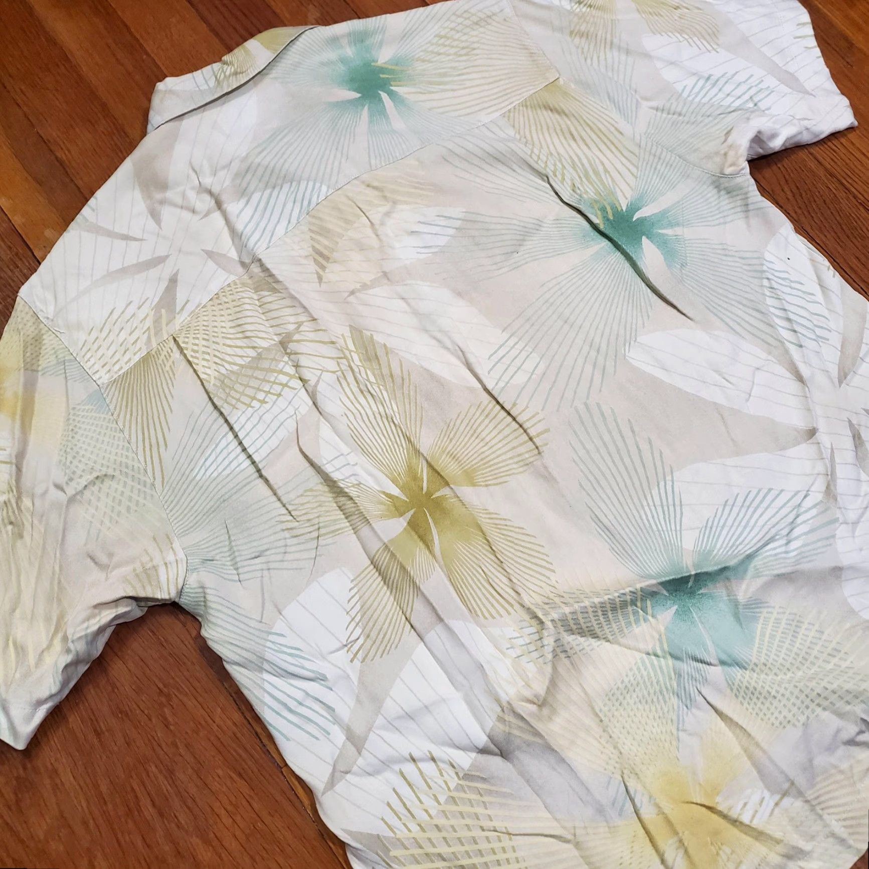 Tommy Bahama Tommy Bahama Shirt Mens M White Silk Twill Floral Hawaiian Camp Button Front Size US M / EU 48-50 / 2 - 8 Thumbnail