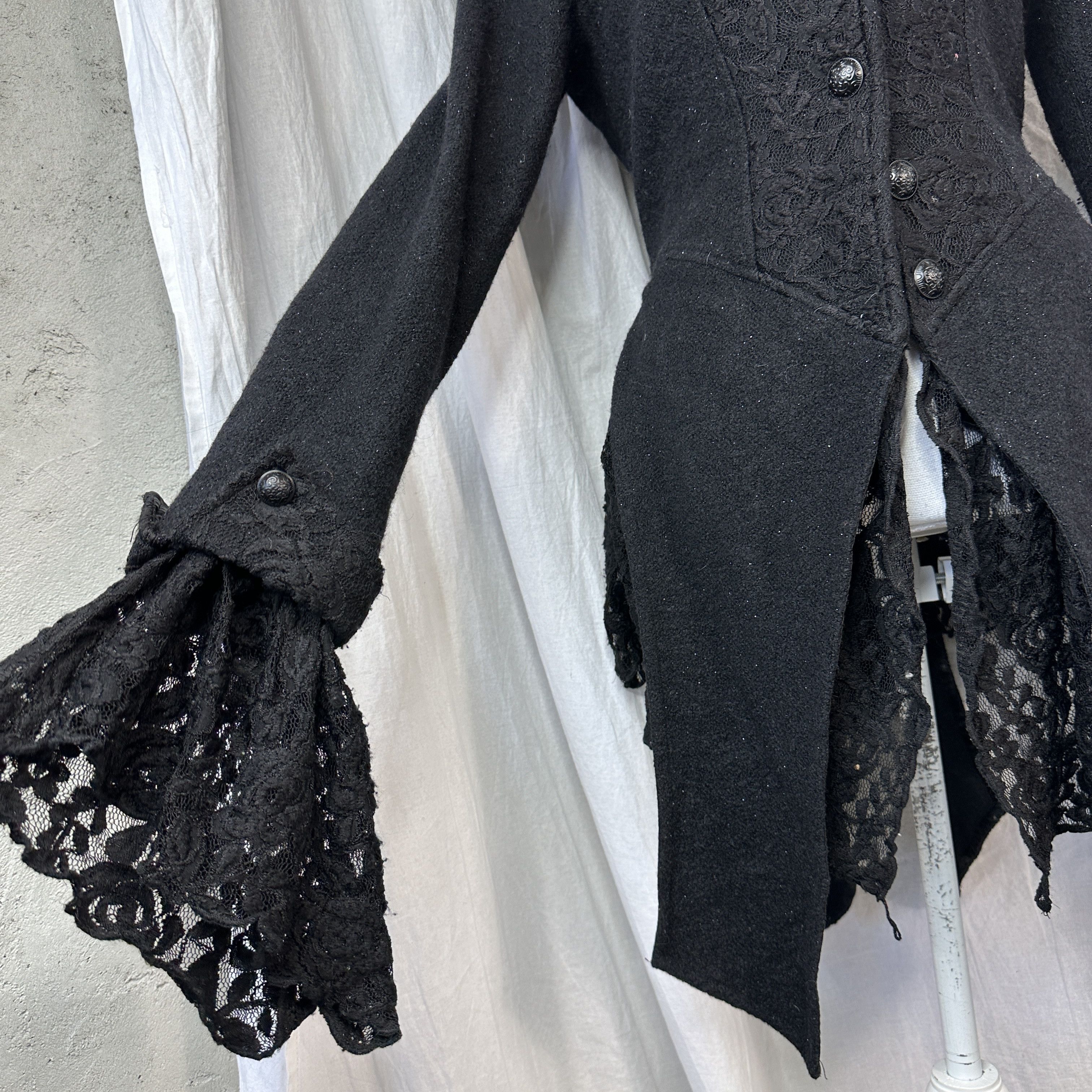 Vintage Avant Garde Vintage Y2K Archive Goth Cut Out Lace Coat Size M / US 6-8 / IT 42-44 - 3 Thumbnail