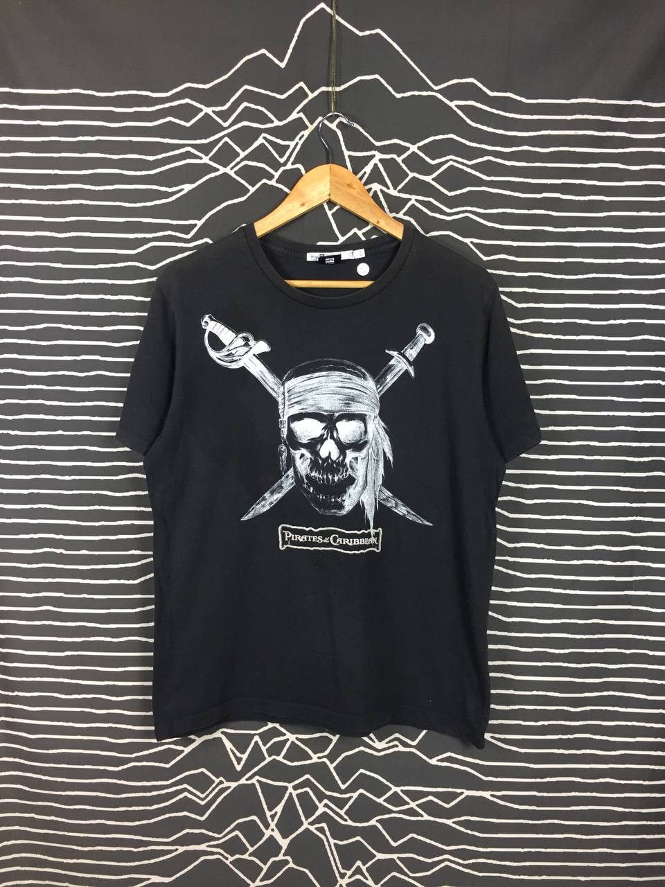 Uniqlo × Vintage Uniqlo Pirates Of The Caribbean: On Stranger Tides Movie Tee Size US L / EU 52-54 / 3 - 1 Thumbnail