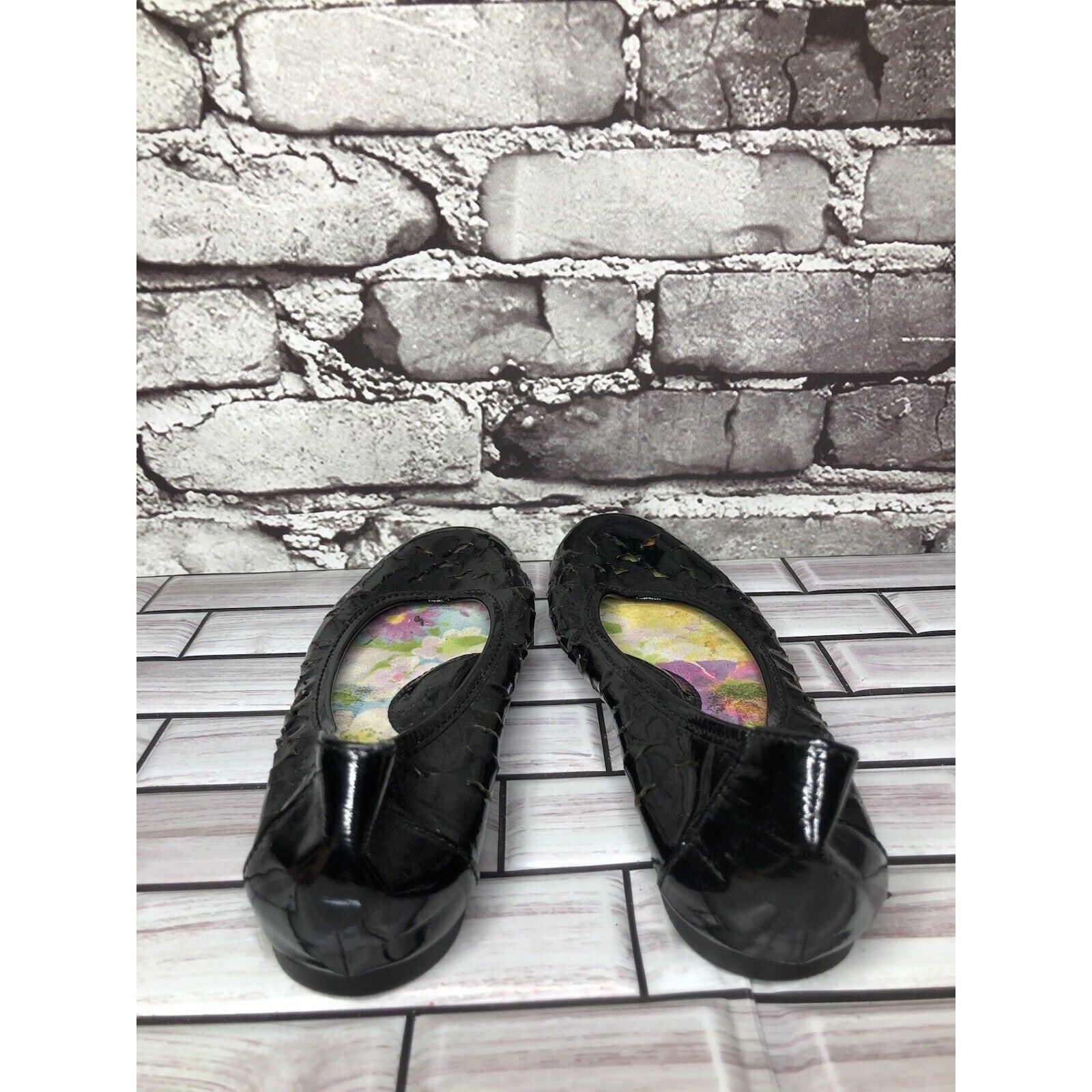 Born Born Black Patent Leather Perforated Ballet Flats Shoes Wome Size US 6 / IT 36 - 4 Thumbnail