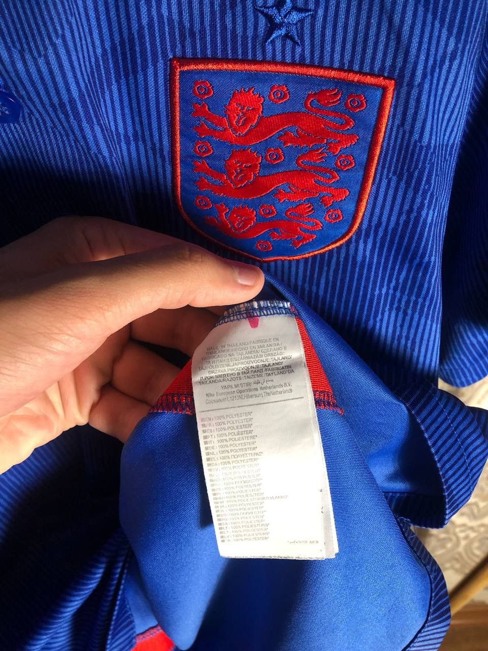 Nike VINTAGE NIKE ENGLAND RETRO SOCCER JERSEY MANCHESTER Y2K 90s Size US L / EU 52-54 / 3 - 5 Thumbnail