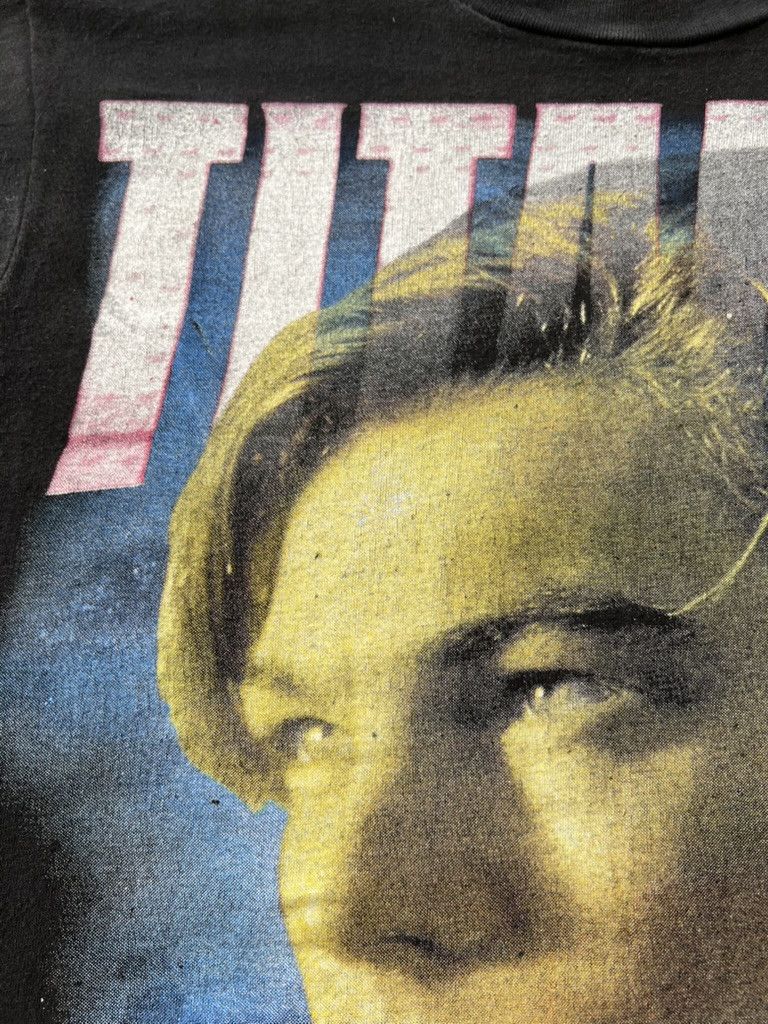 Vintage Vintage 90s Titanic Leonardo Dicaprio Movie Black T-shirt Size US S / EU 44-46 / 1 - 4 Thumbnail
