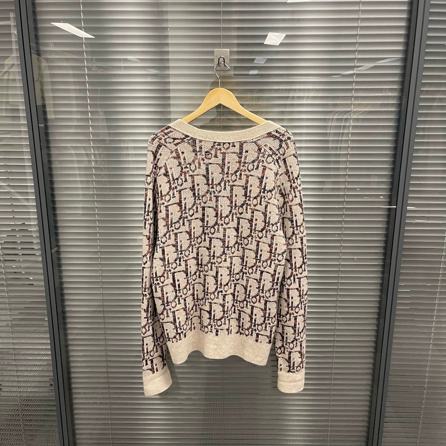 Dior Dior new beige wool Oblique print knit cardigan M Size US M / EU 48-50 / 2 - 2 Thumbnail
