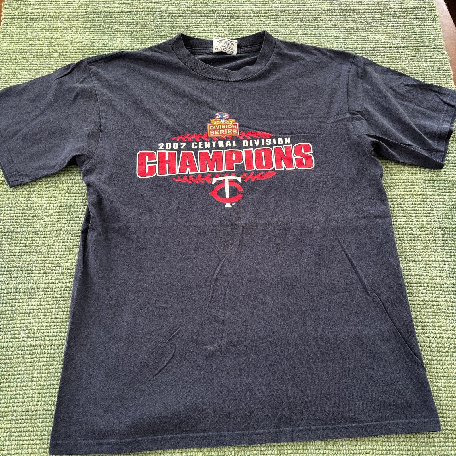 MLB Vintage 2002 Minnesota Twins Division Champions Tee Shirt L Size US L / EU 52-54 / 3 - 2 Thumbnail