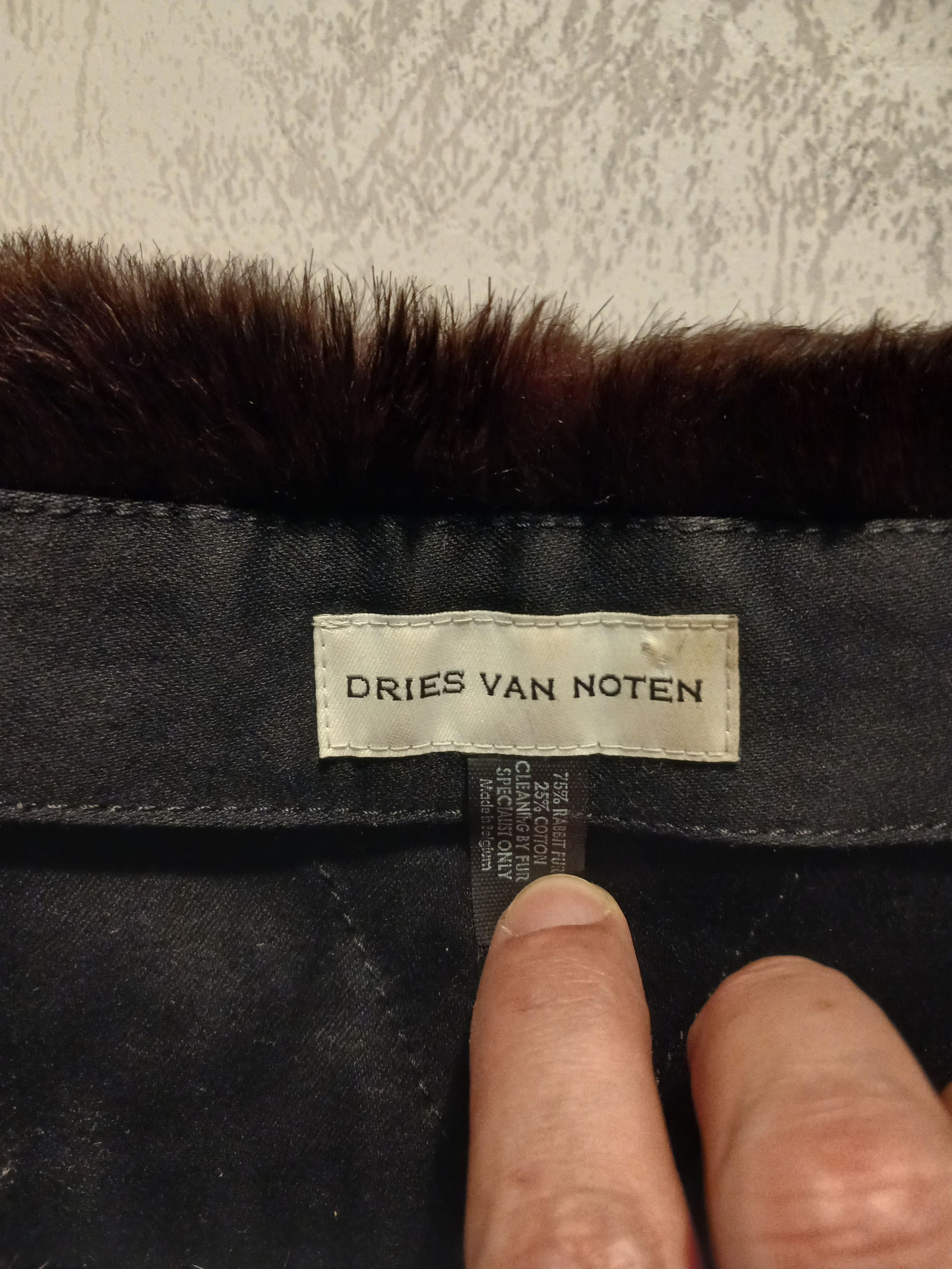 Dries Van Noten Dries Van Noten Rabbit Fur Collar Size ONE SIZE - 8 Thumbnail