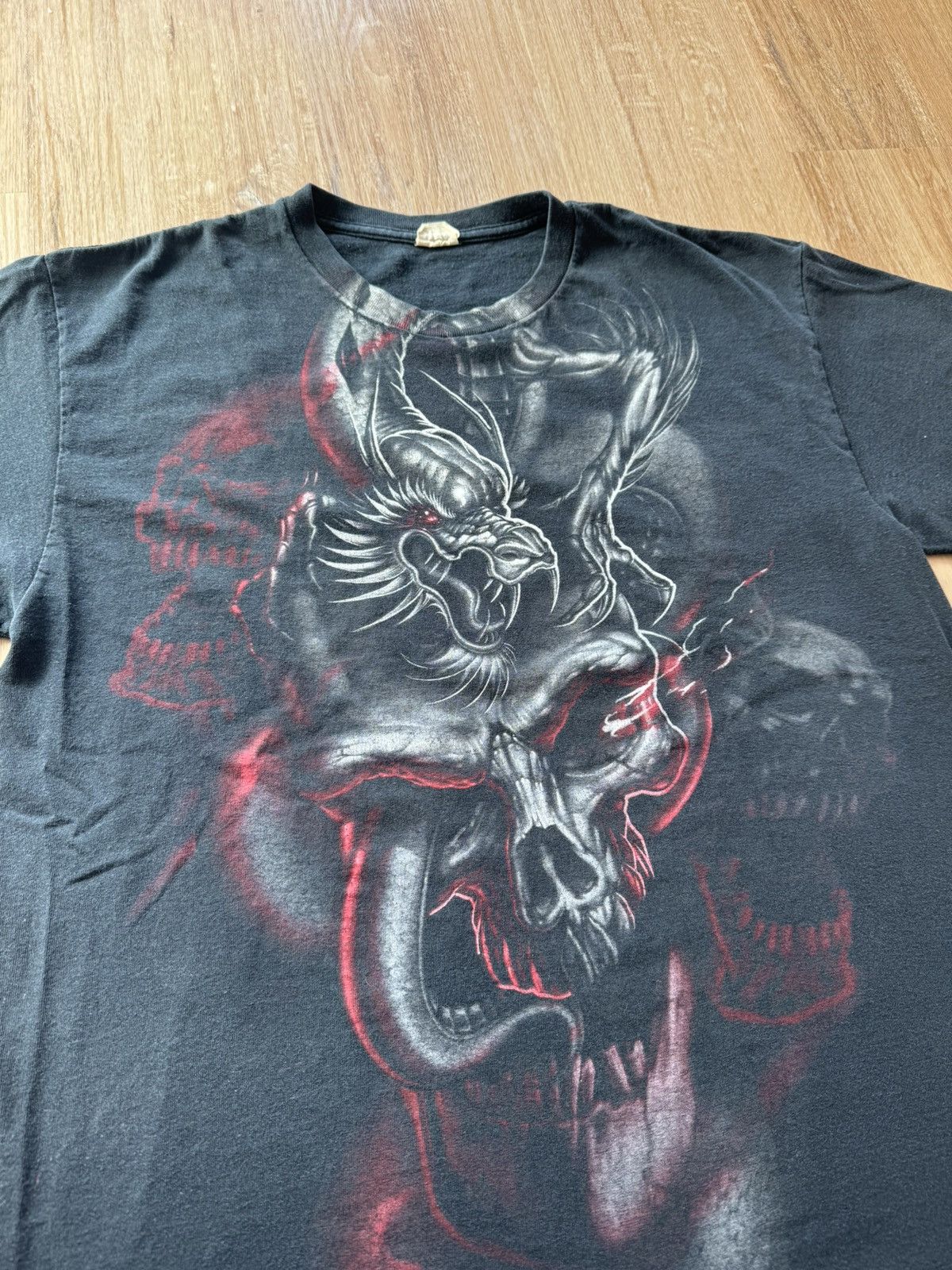 Gildan y2k grunge skull dragon tee Size US L / EU 52-54 / 3 - 2 Thumbnail