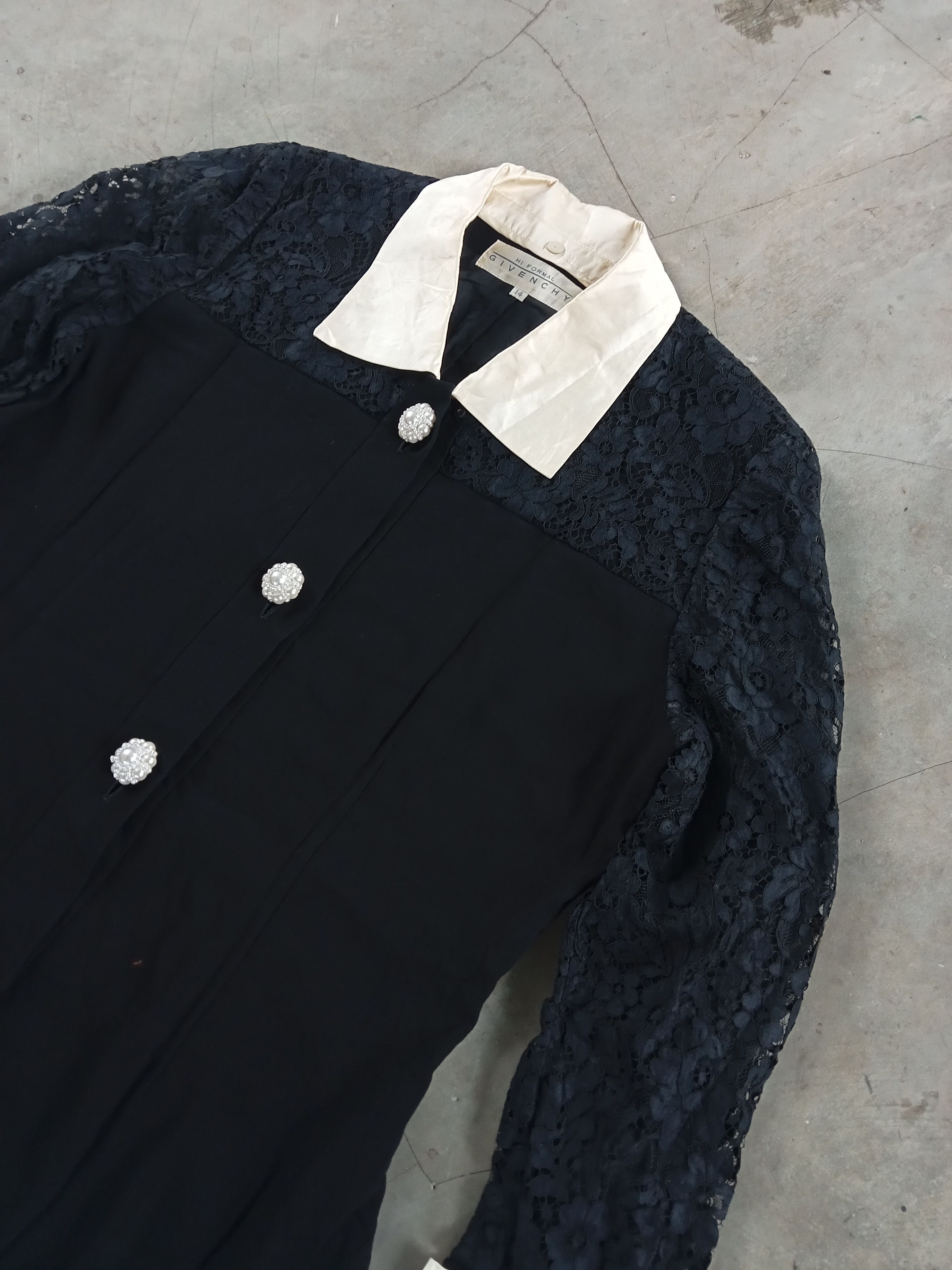 Givenchy Givenchy Blous Vintage Size L / US 10 / IT 46 - 2 Thumbnail