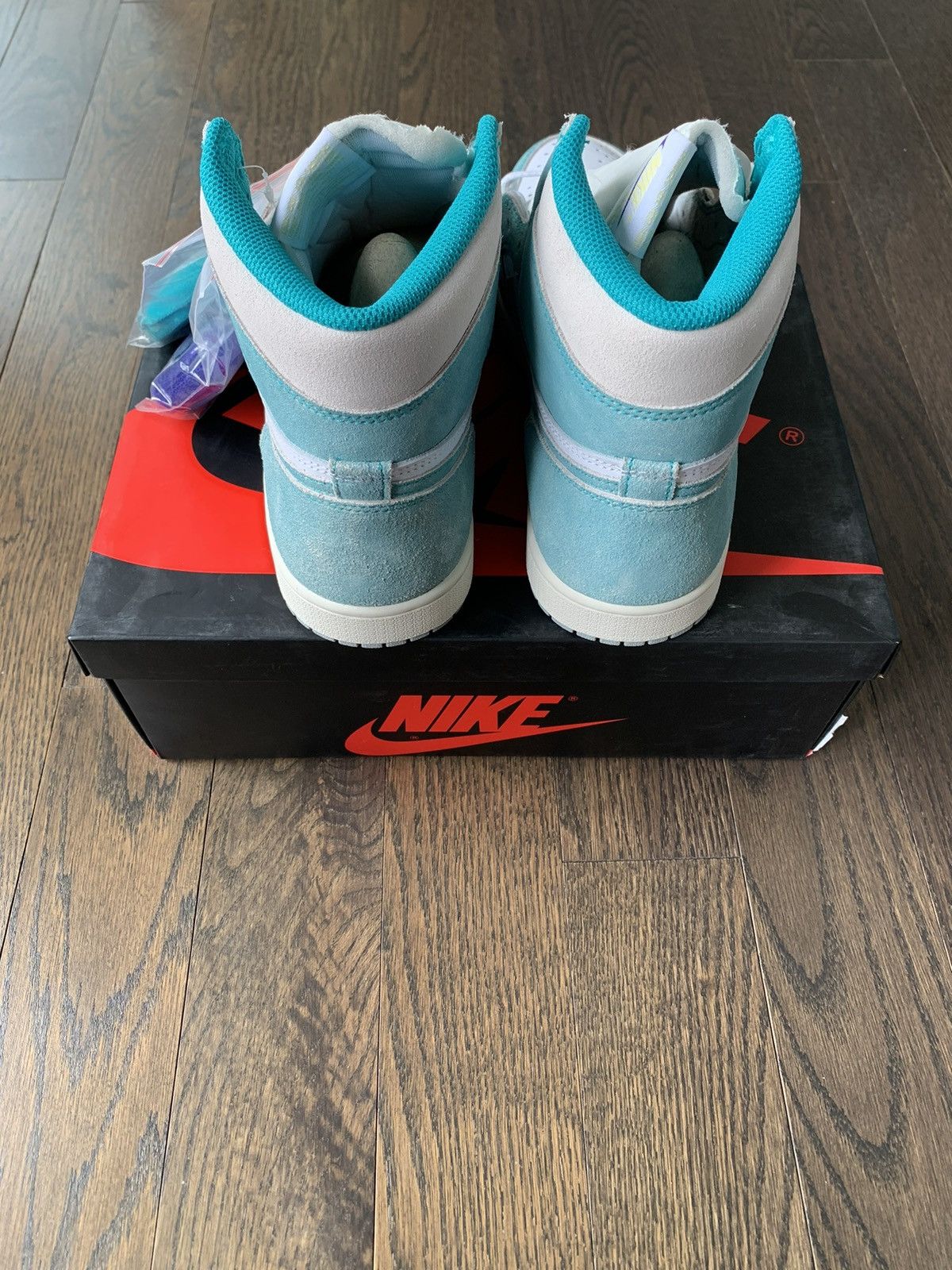 Jordan Brand AIR JORDAN 1 HIGH OG 'TURBO GREEN' Size US 8.5 / EU 41-42 - 9 Thumbnail