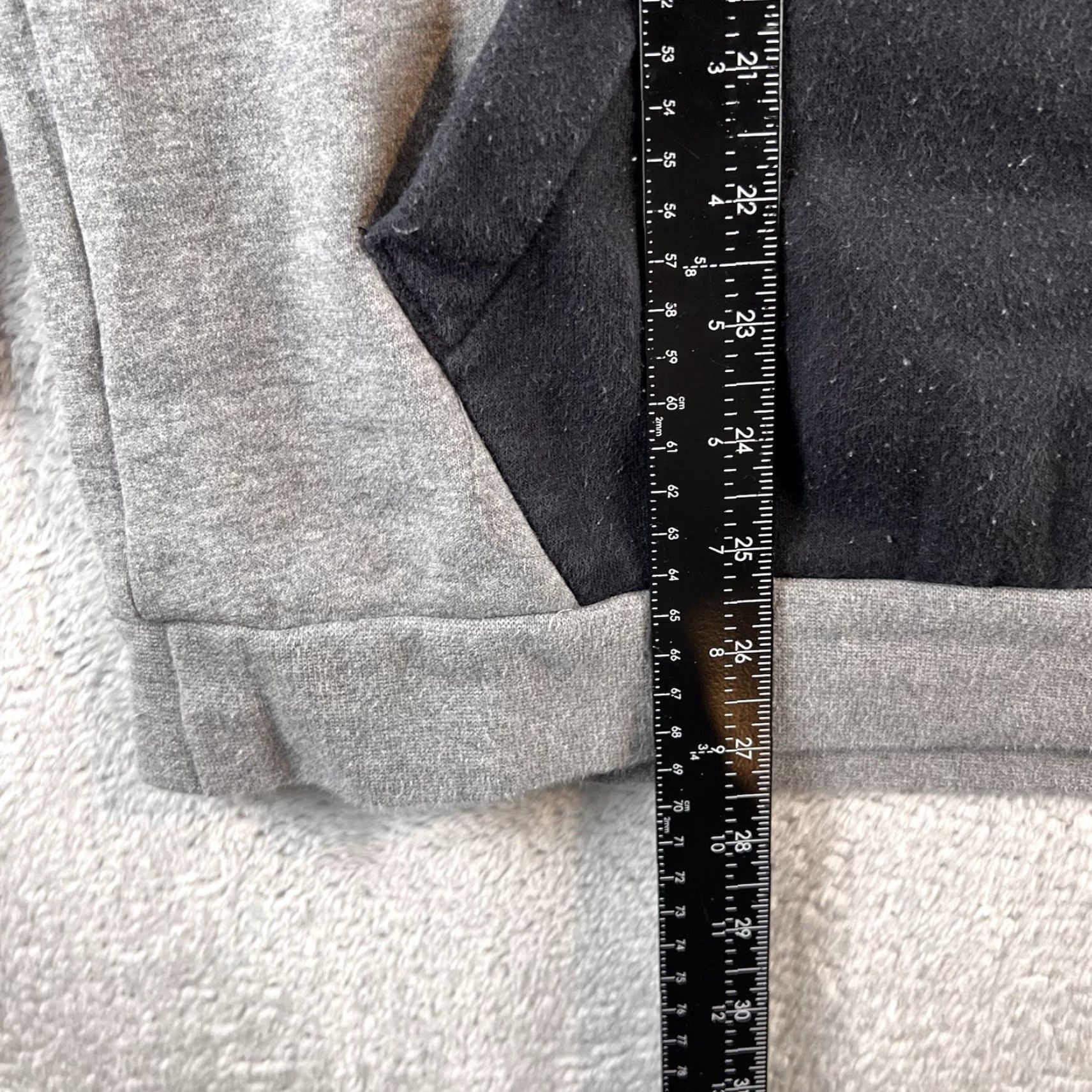 Nike Nike Jordan Jump man Crew Neck Sweatshirt Mens L Grey Black White Graphic Print Pockets Pullover Size US L / EU 52-54 / 3 - 3 Thumbnail
