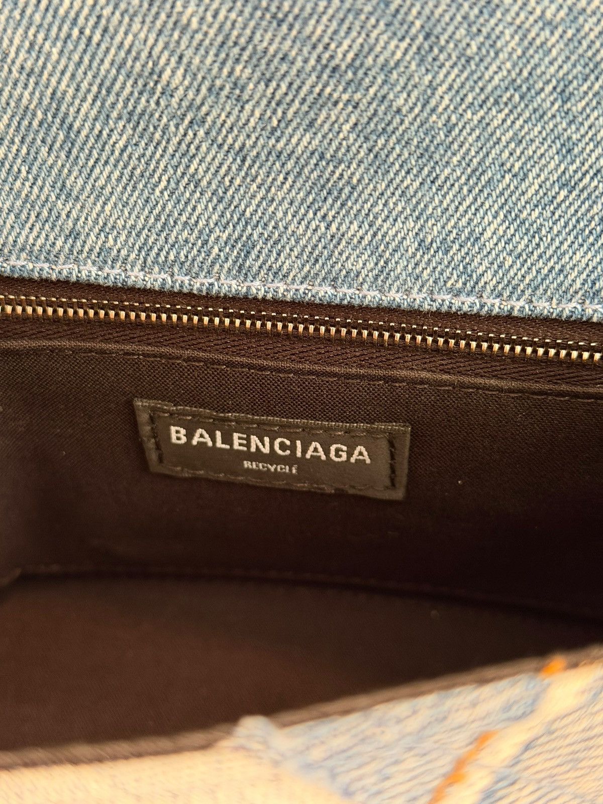 Balenciaga 1/1 Recycle Patchwork Denim Goat Hourglass Bag Size ONE SIZE - 10 Thumbnail