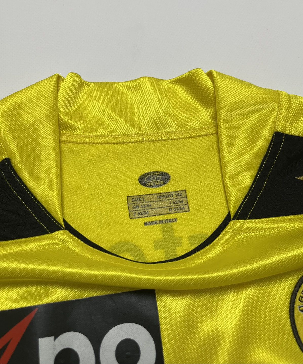 Vintage BSC Young Boys Gems Home Football Jersey Hodel #2 Size US L / EU 52-54 / 3 - 3 Thumbnail