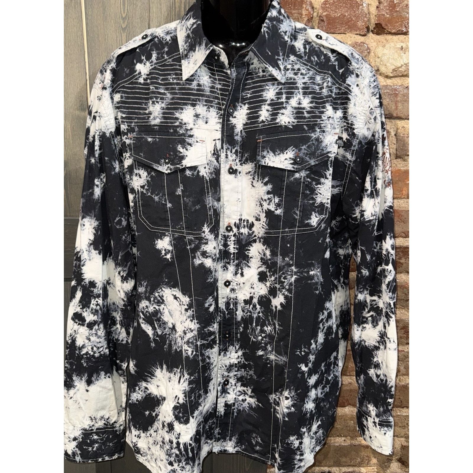 Affliction Affliction Sz XL Black Label Button Up Acid Wash Embroidered Size US XL / EU 56 / 4 - 2 Thumbnail