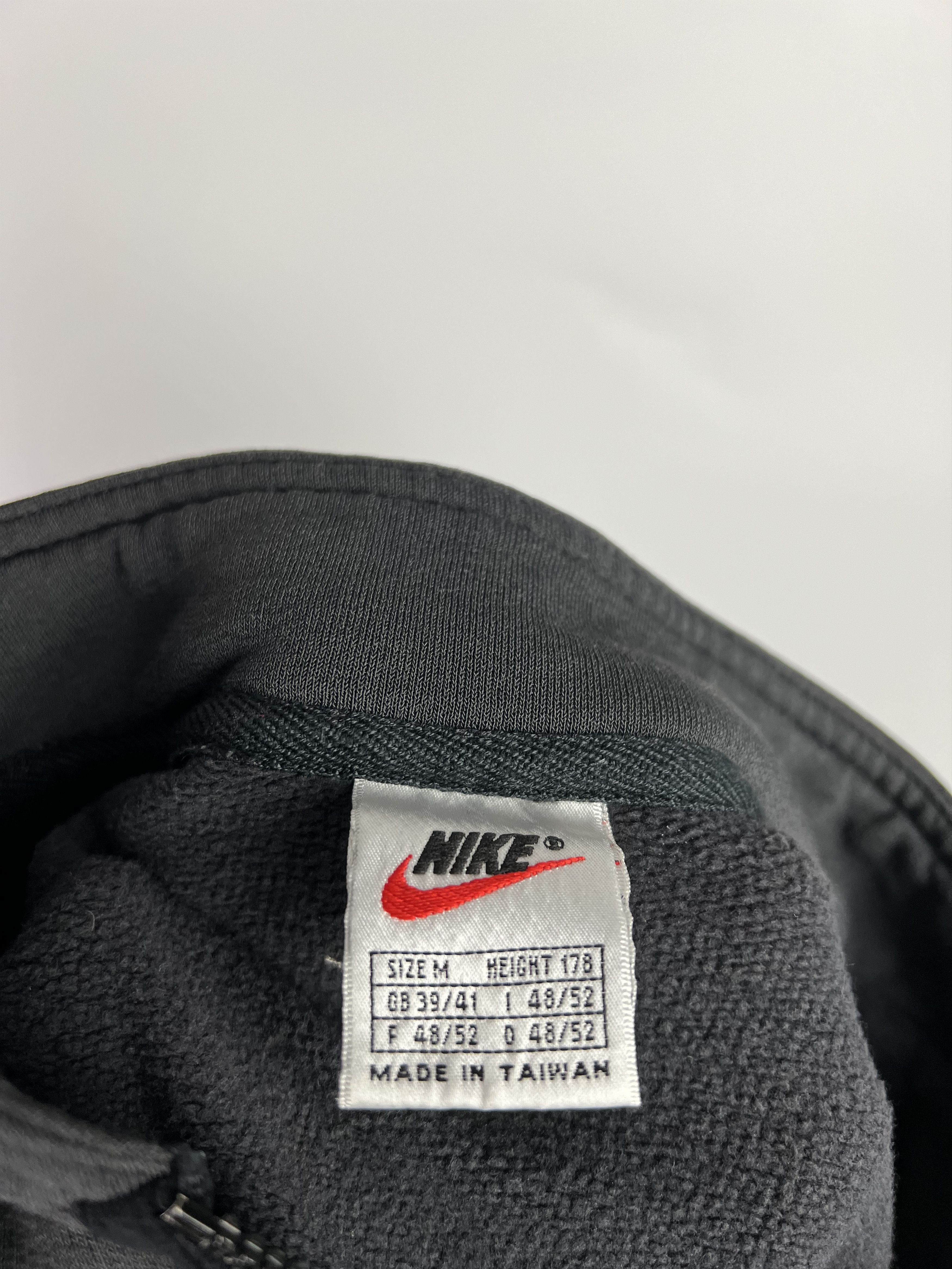 Nike Nike Vintage Jacket Size M Size US M / EU 48-50 / 2 - 10 Thumbnail