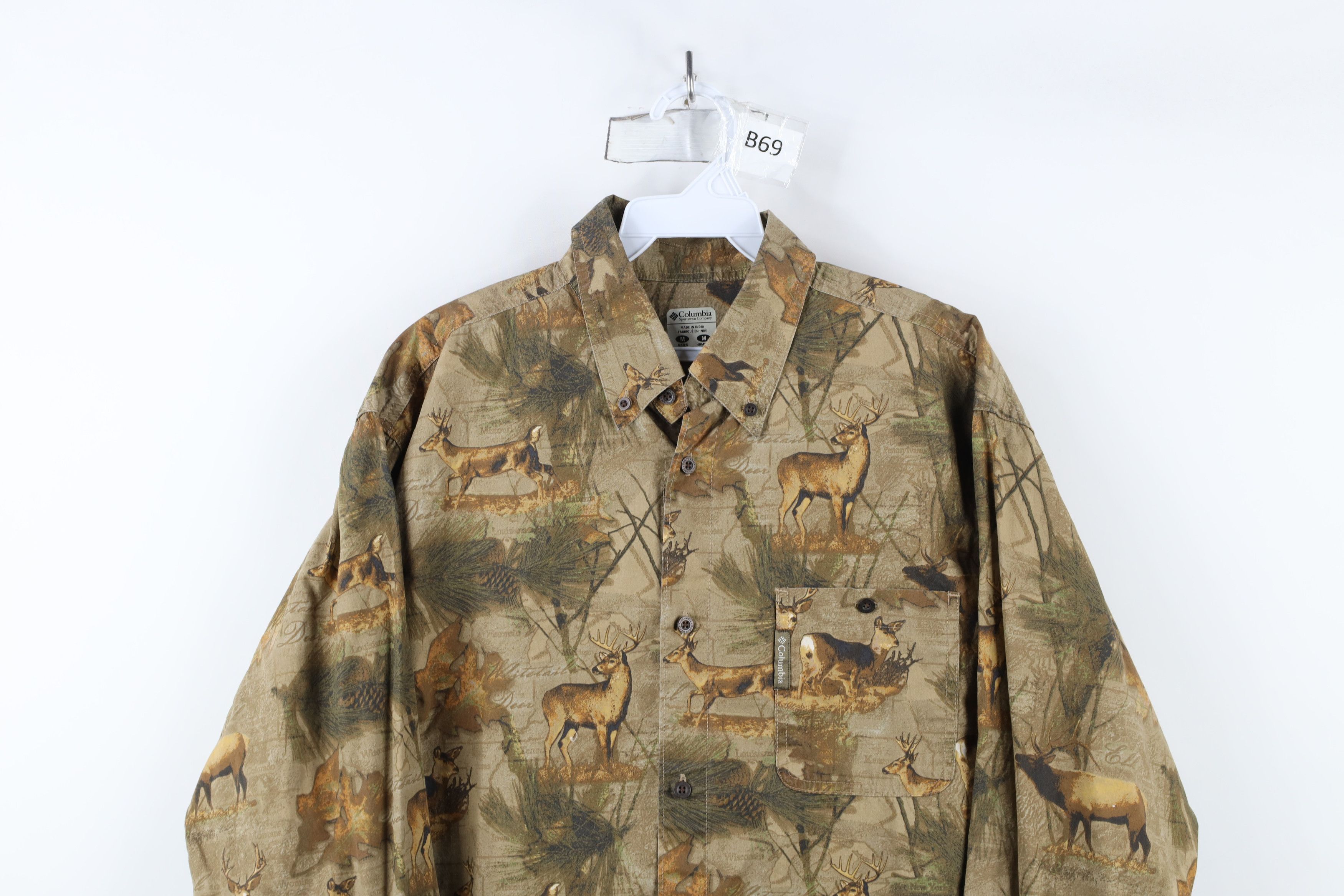 Columbia × Vintage Vintage Columbia Over Print Whitetail Deer Buck Button Shirt Size US M / EU 48-50 / 2 - 2 Thumbnail