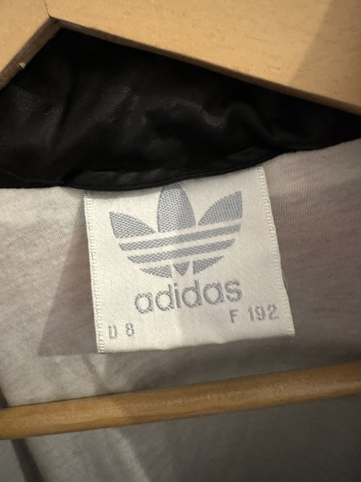 Adidas Adidas Jacket Windbreaker Size XL Retro Vintage Size US XL / EU 56 / 4 - 7 Thumbnail