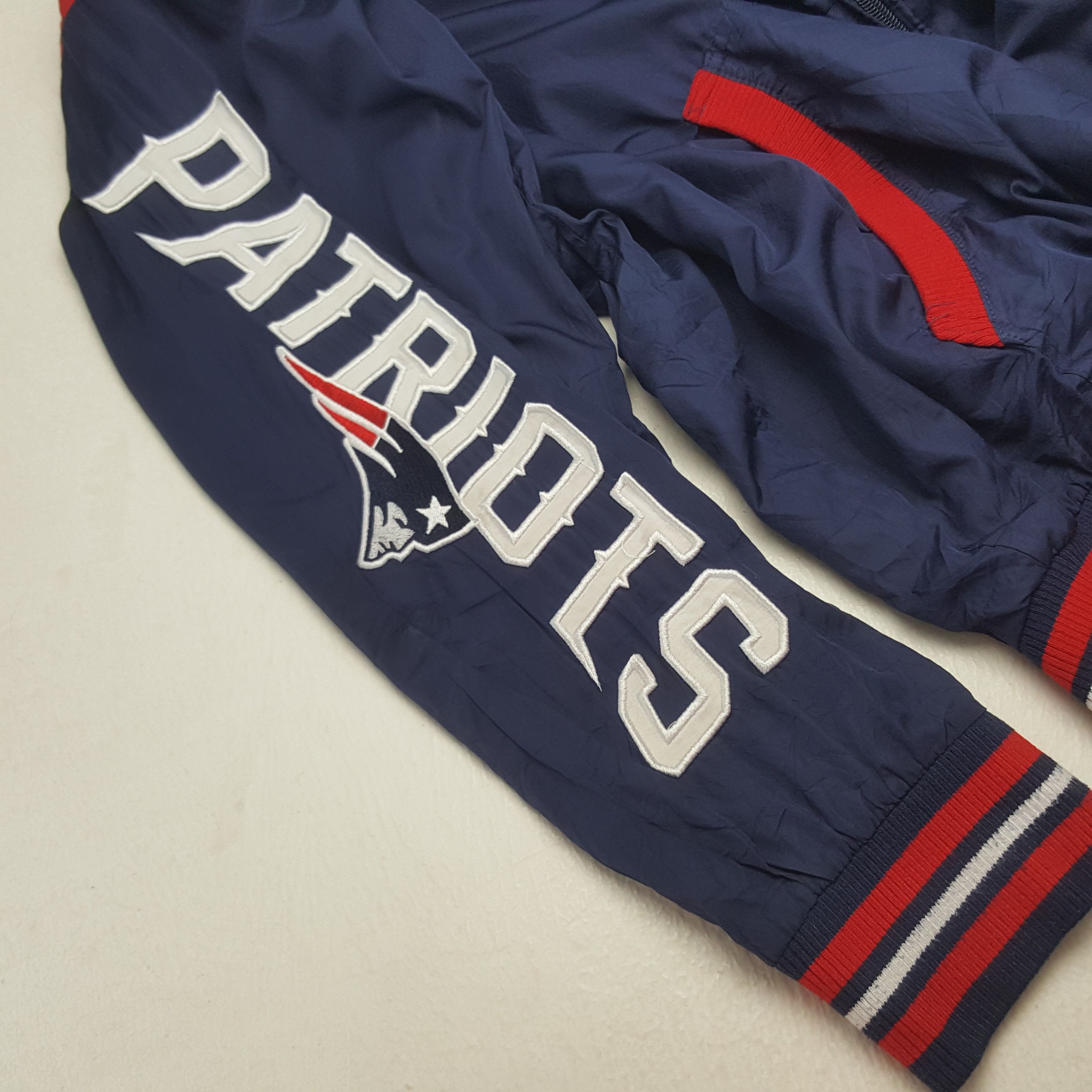 NFL × Vintage Vintage New England Patroits Reversible Sport Hoodies C288N2 Size US XL / EU 56 / 4 - 10 Thumbnail