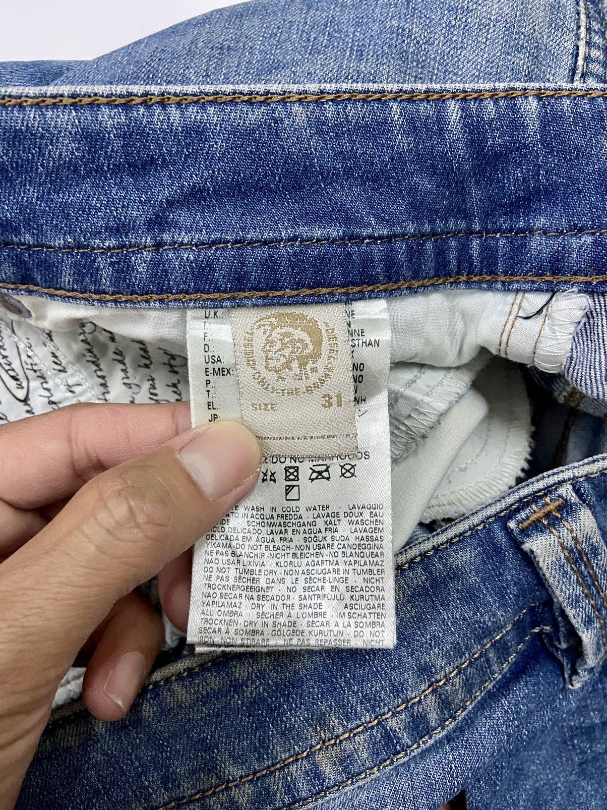 Diesel DIESEL DISTRESSED JEANS Size US 31 - 13 Thumbnail