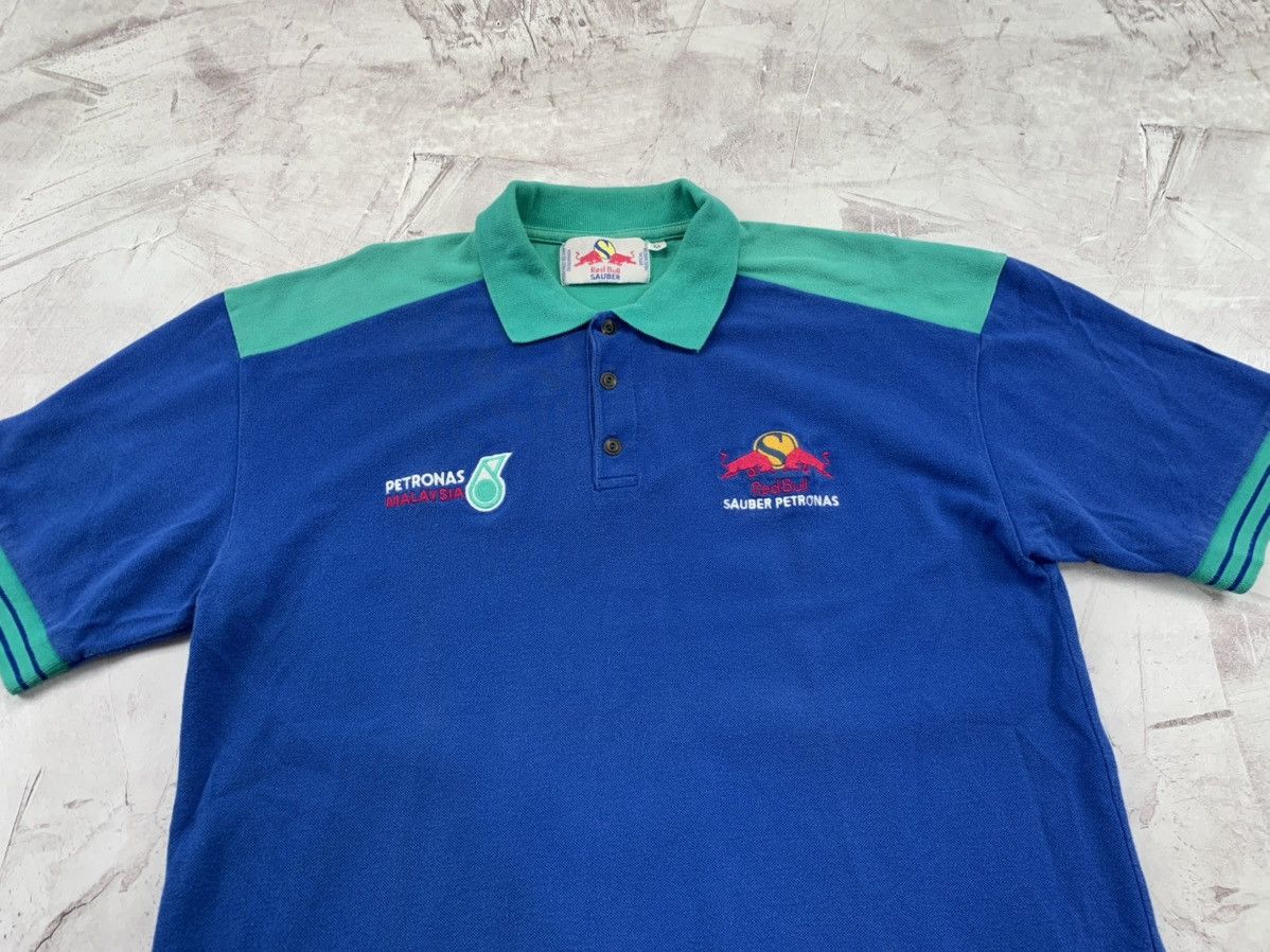 Red Bull × Vintage Mens vintage t shirt Red Bull Sauber Petronas Size M Size US M / EU 48-50 / 2 - 3 Thumbnail