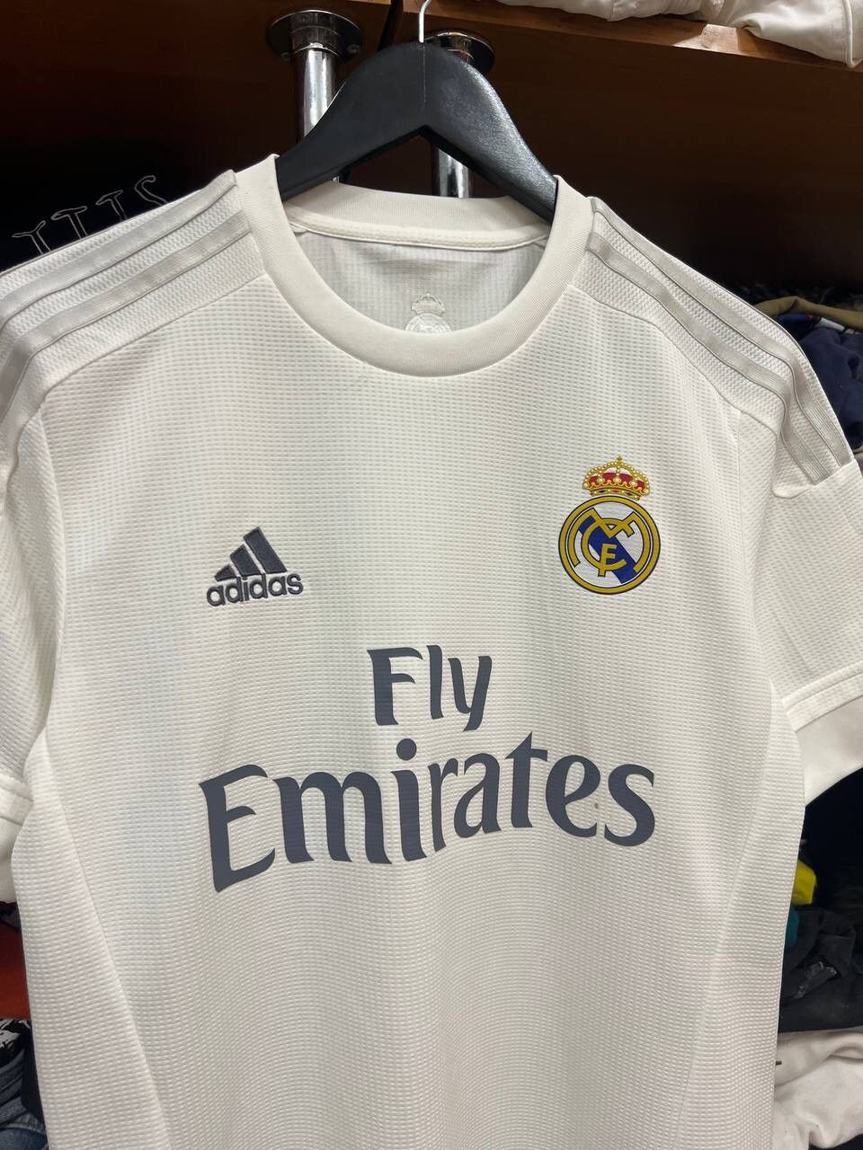 Adidas Adidas Real Madrid 2013 Home Jersey Fly Emirates Size US S / EU 44-46 / 1 - 6 Thumbnail