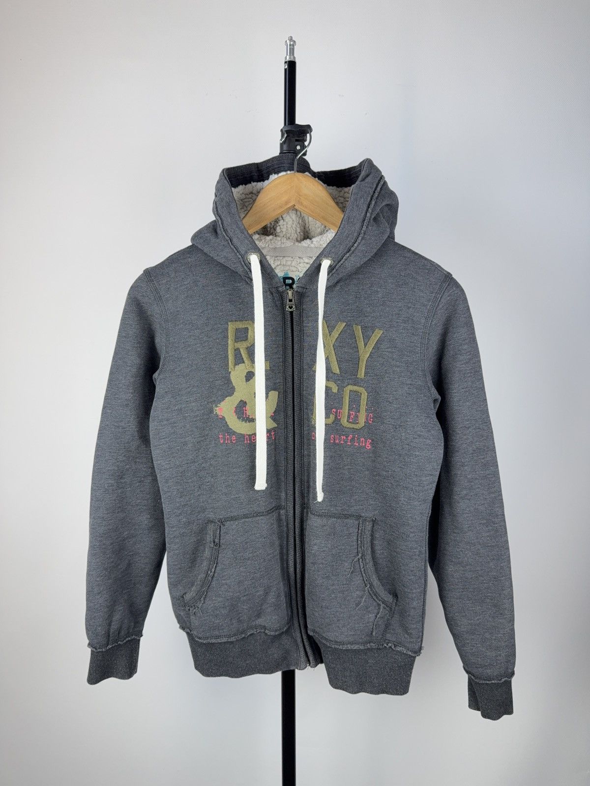 Quiksilver × Vintage Roxy Women Activewear Hoodie Small Faux Fur Logo Full Zip Size S / US 4 / IT 40 - 1 Thumbnail