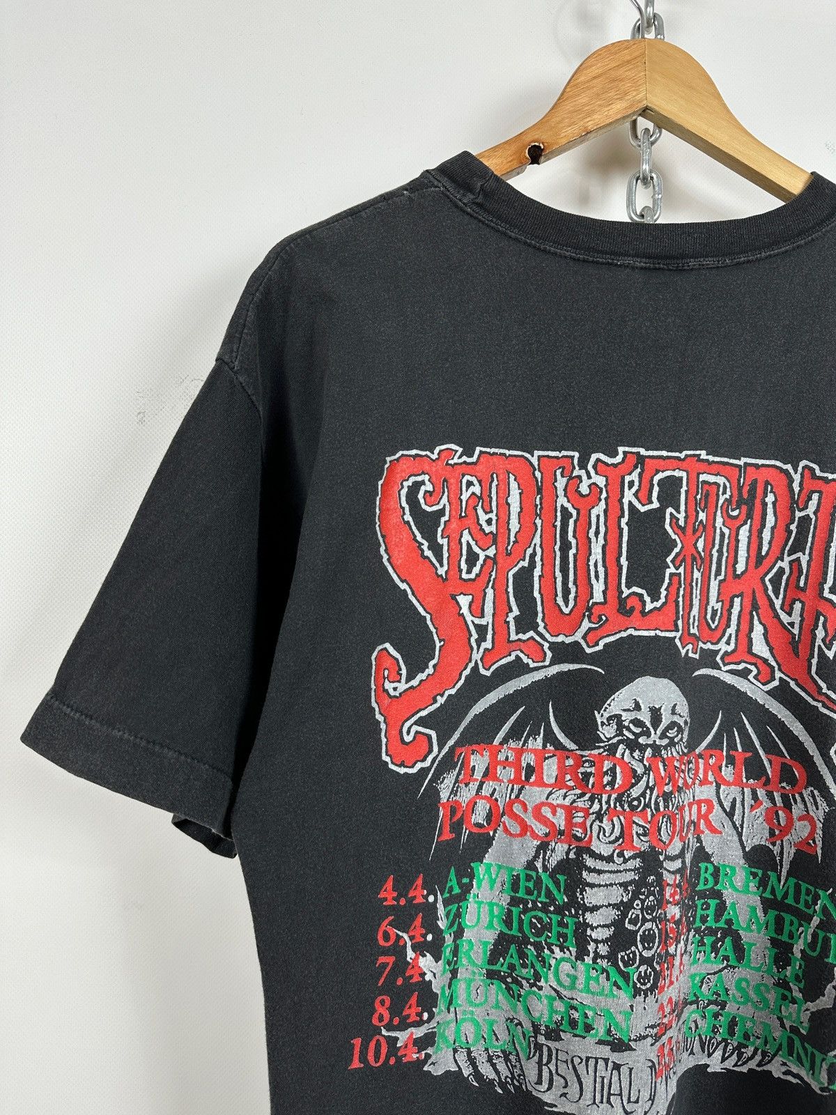 Band Tees 1992 Vintage Sepultura Third World Posse Tour T-Shirt Size US XL / EU 56 / 4 - 15 Thumbnail