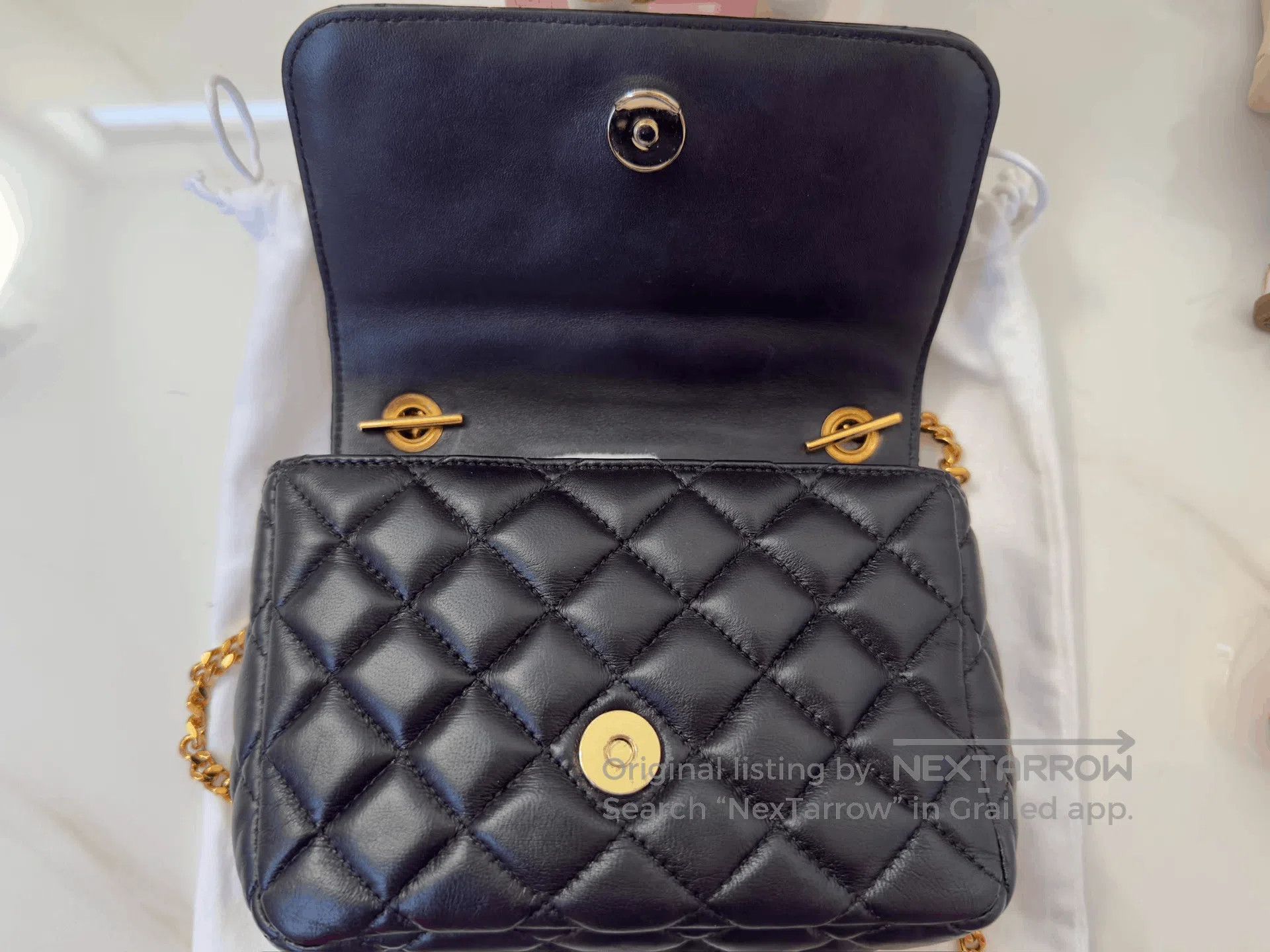 Versace Versace Black Quilted Crossbody Bag. Size ONE SIZE - 2 Thumbnail