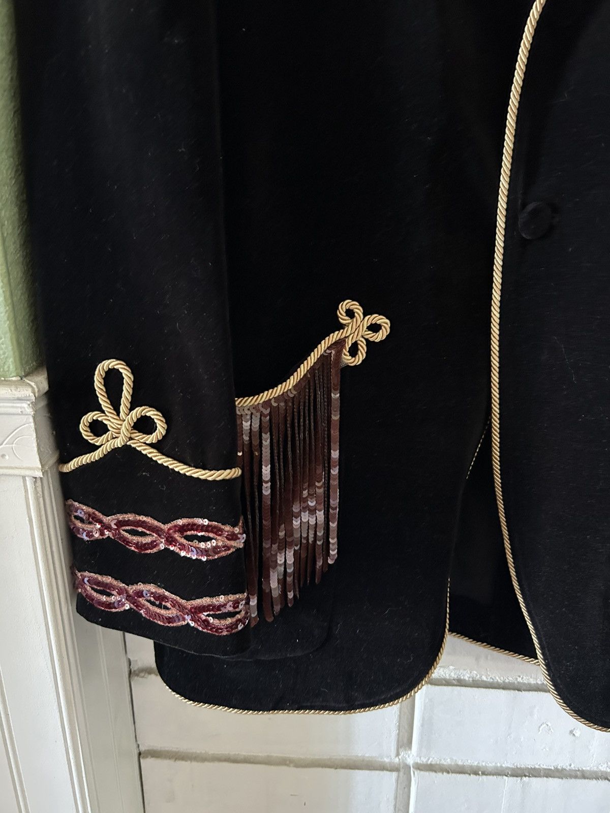Gucci Gucci Velour Embroidered Sequin Blazer (sz44) Size 44L - 4 Thumbnail