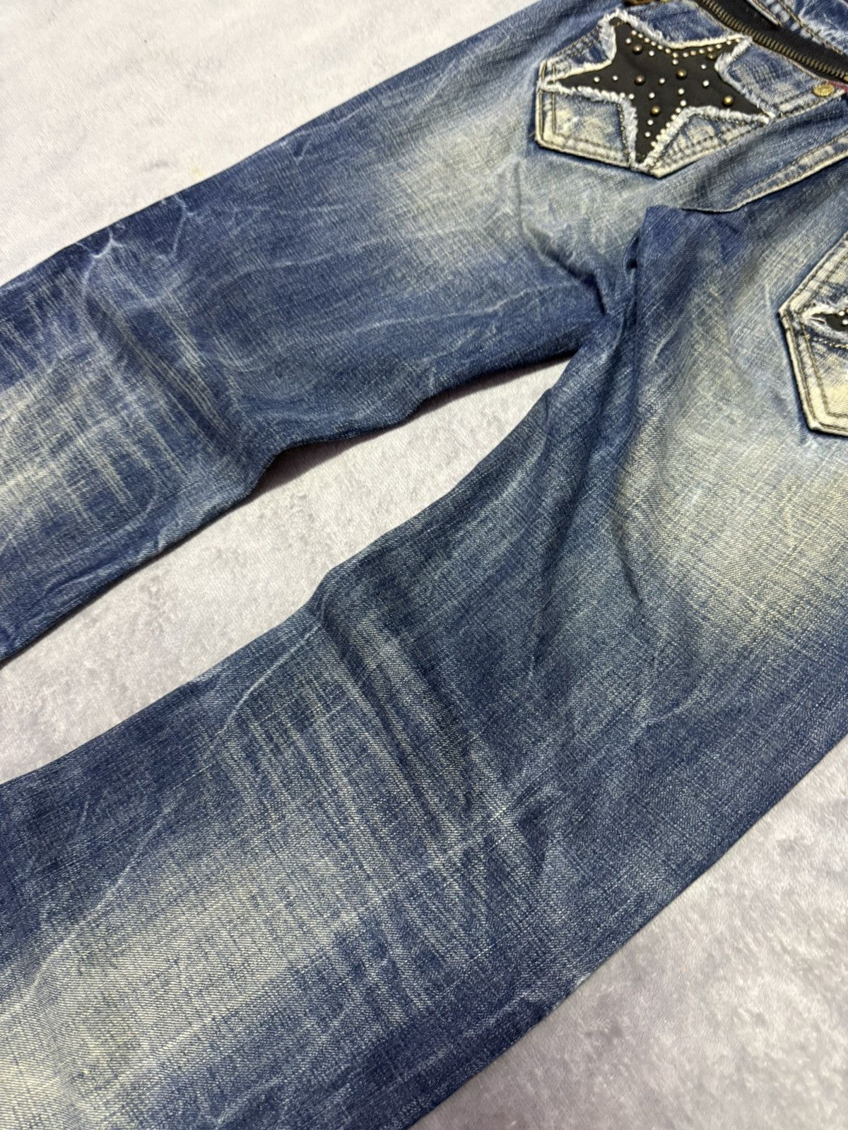 Japanese Brand × Vintage Red Pepper Japan Embellished Studded Shadow Wash Flare Jeans Size US 28 / EU 44 - 5 Thumbnail