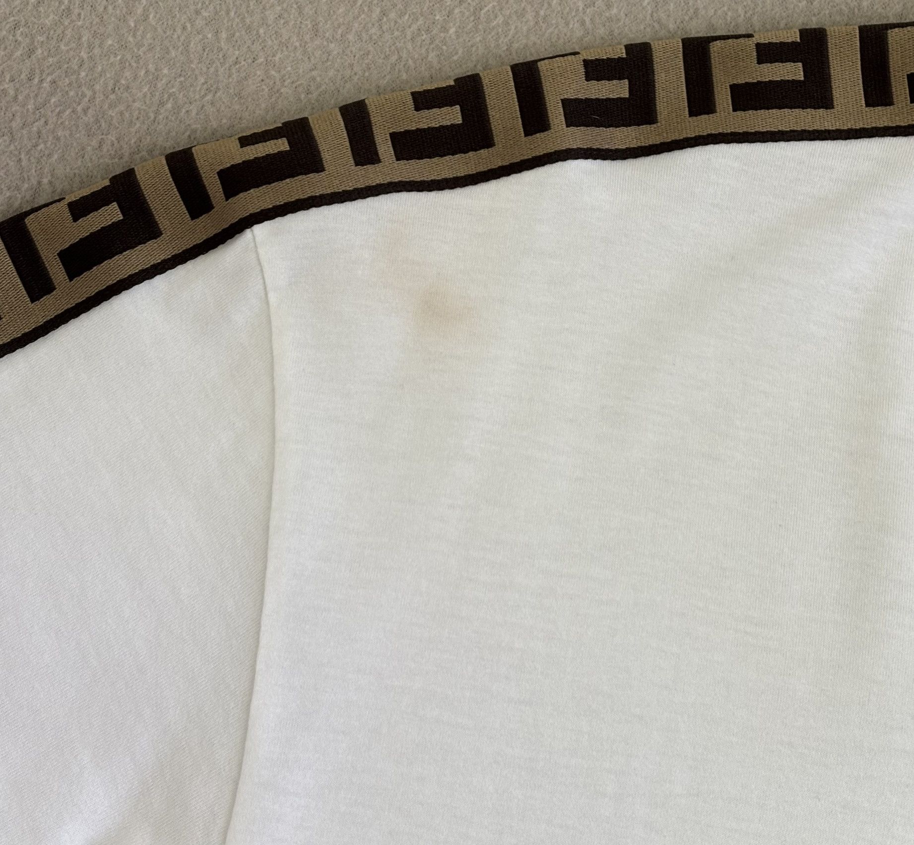 Fendi T-shirt Fendi Monogram Medium Size US M / EU 48-50 / 2 - 10 Thumbnail