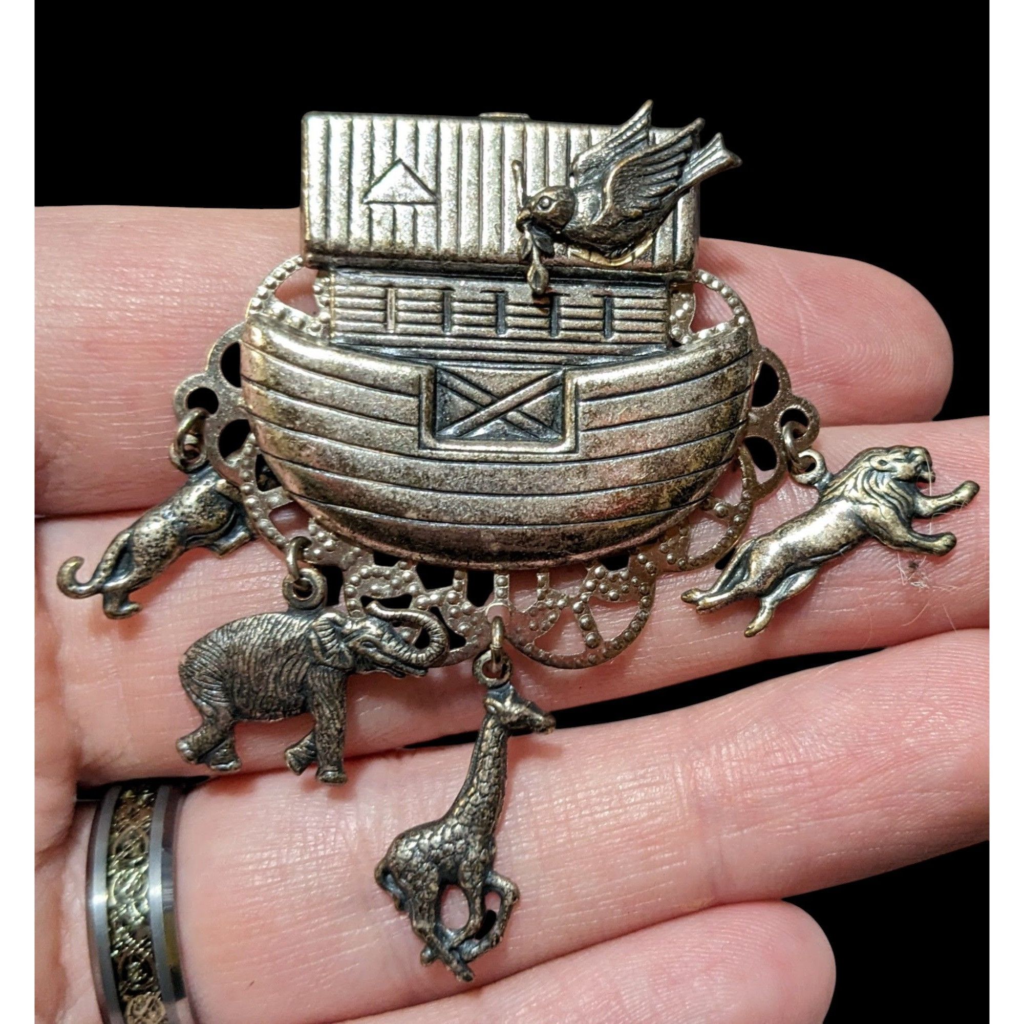 Other Vintage Noah's Ark Silver Tone Animal Charm Brooch Size ONE SIZE - 3 Thumbnail