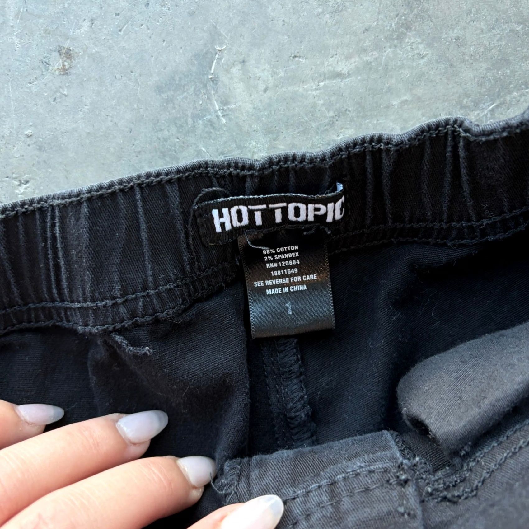 Hot Topic VINTAGE Y2K Hot Topic Buckle Grunge Black Wide Leg Flare Cargo Pants Women's 1 Size 25" / US 0 / IT 36 - 3 Thumbnail