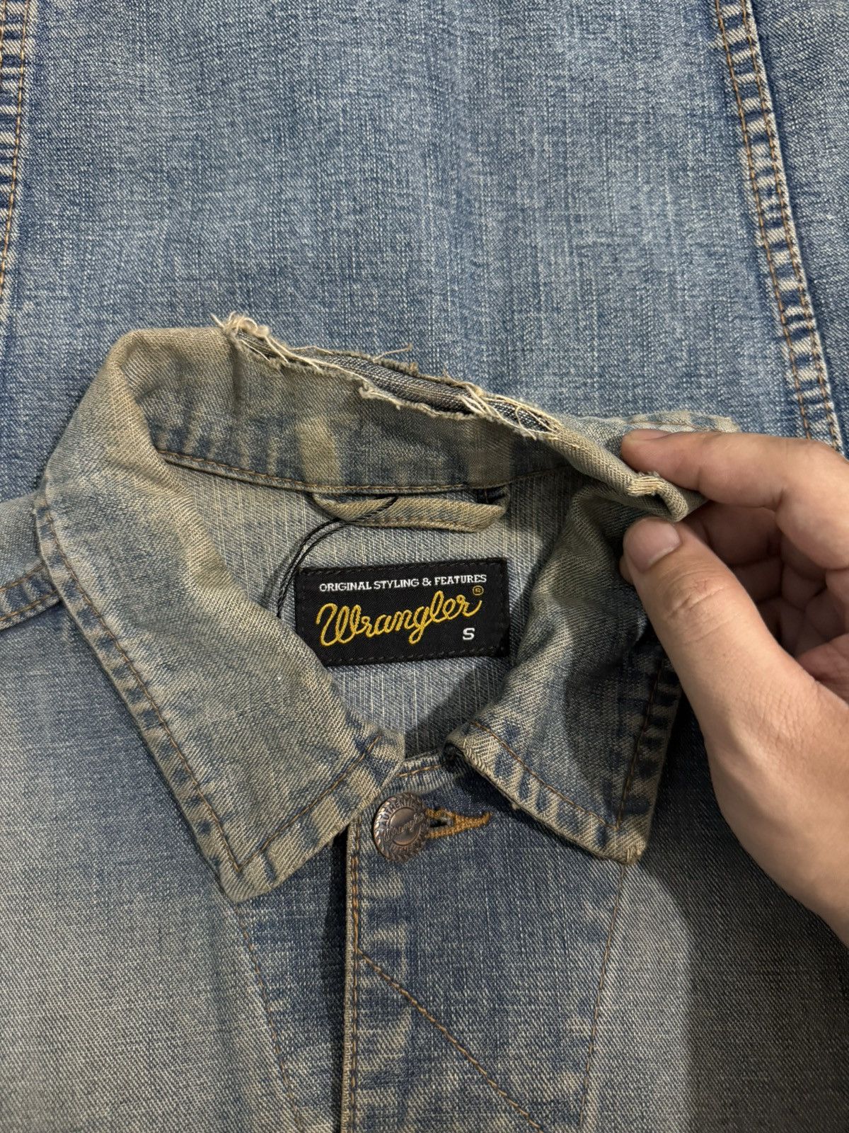Vintage Vintage sun faded wrangler denim jacket Size US S / EU 44-46 / 1 - 7 Thumbnail