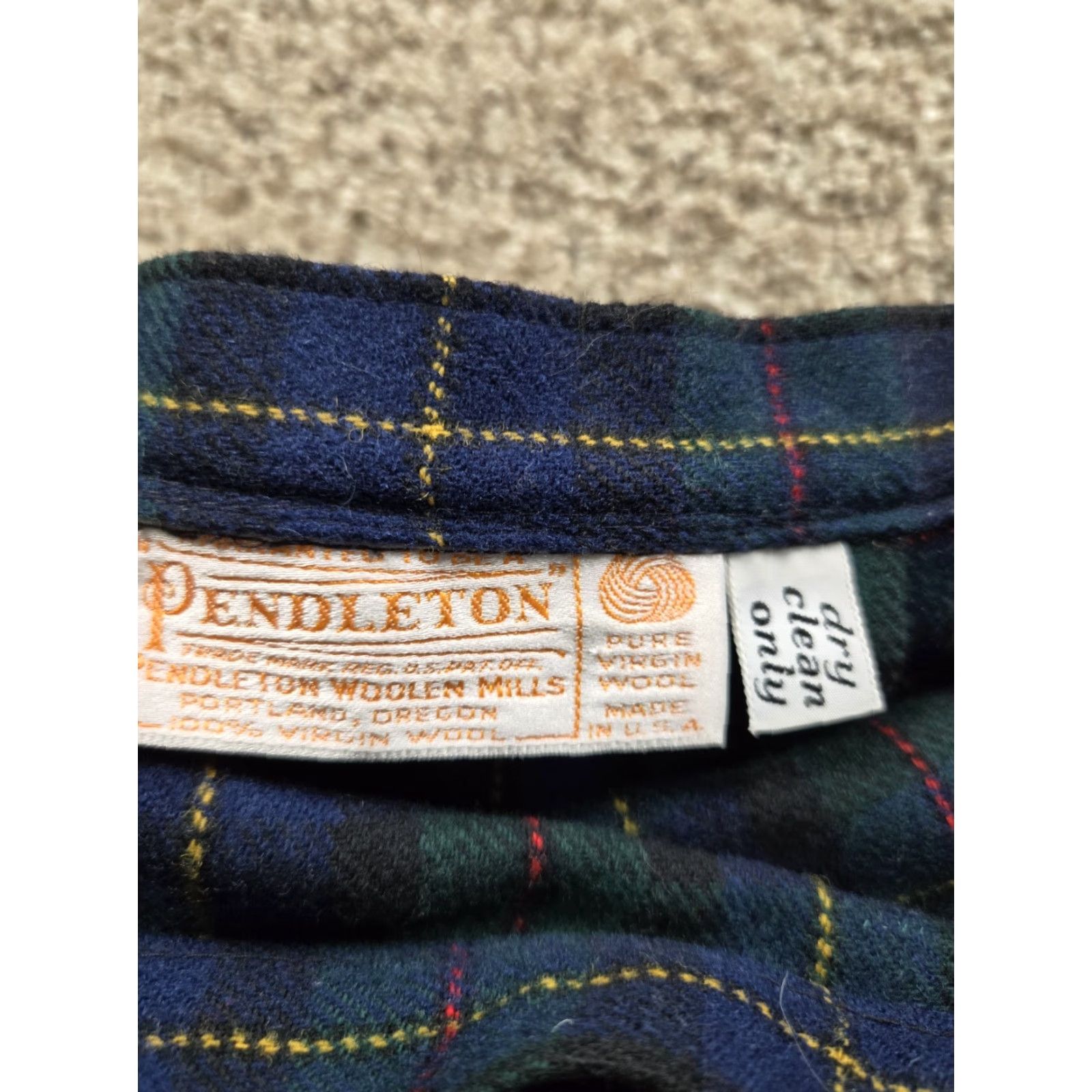 Pendleton VINTAGE Pendleton Skirt Womens 24 Blue Green Plaid Pleated Midi Wool Made USA 70s Womens Size 42" / US 20 - 4 Thumbnail