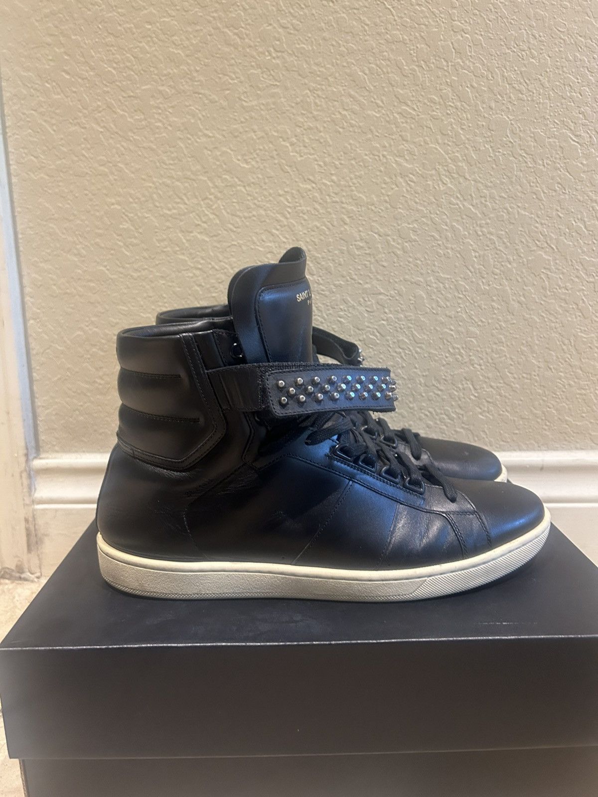 Saint Laurent Paris Saint Laurent black leather studded hightop SL/14h Size US 10.5 / EU 43-44 - 2 Thumbnail
