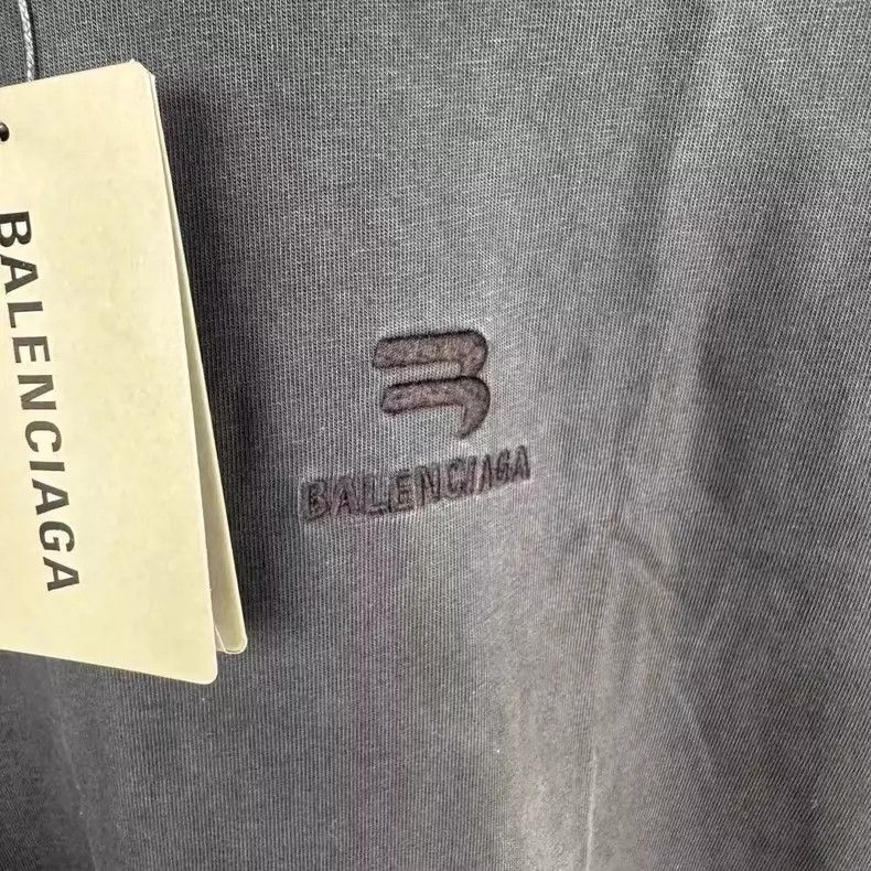 Balenciaga Balenciaga Black double-hook small logo short sleeve back Size US L / EU 52-54 / 3 - 3 Thumbnail