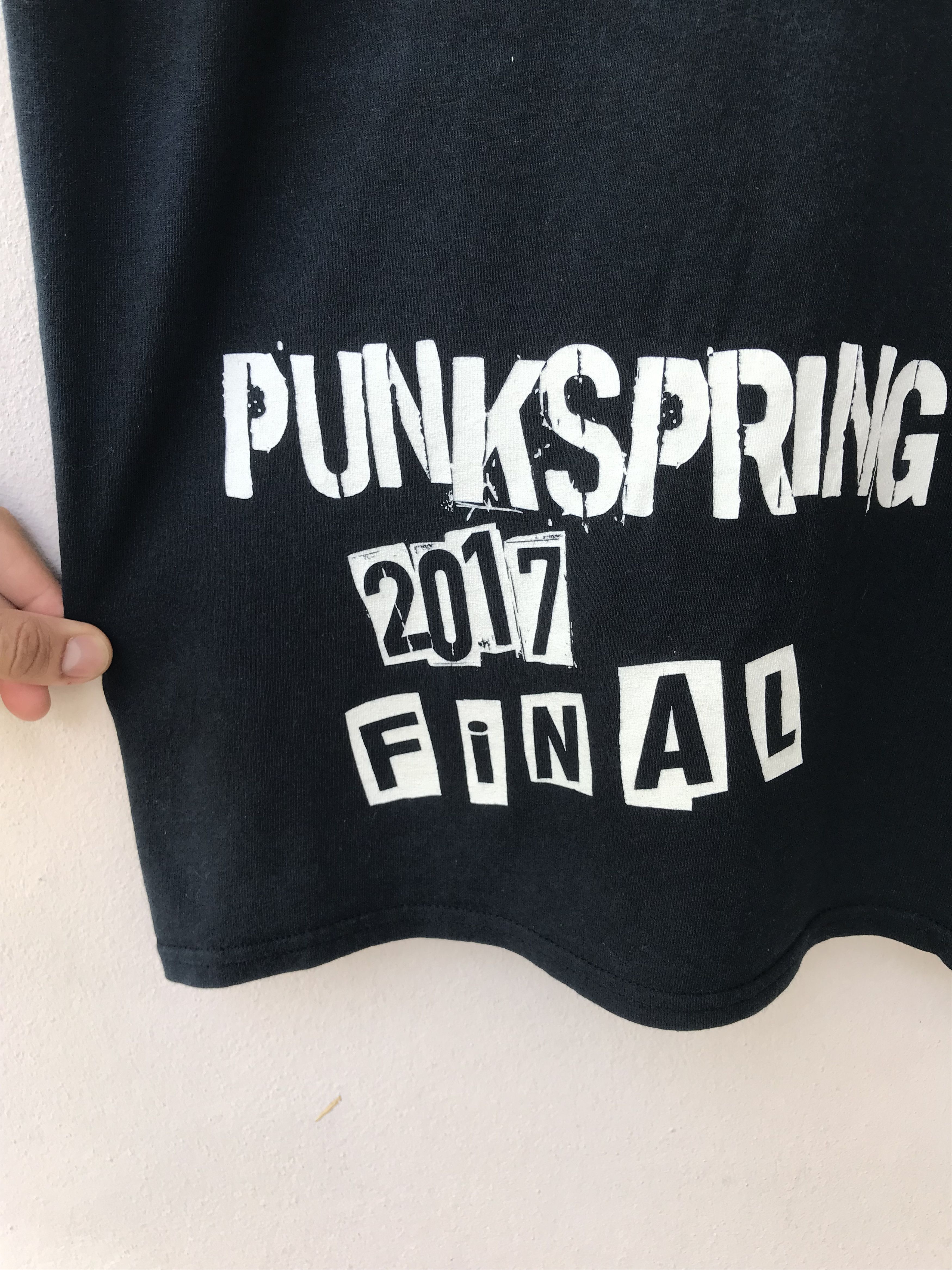 Band Tees Punkspring 2017 Final Tokyo Band Tee badreligion offspring Size US L / EU 52-54 / 3 - 9 Thumbnail