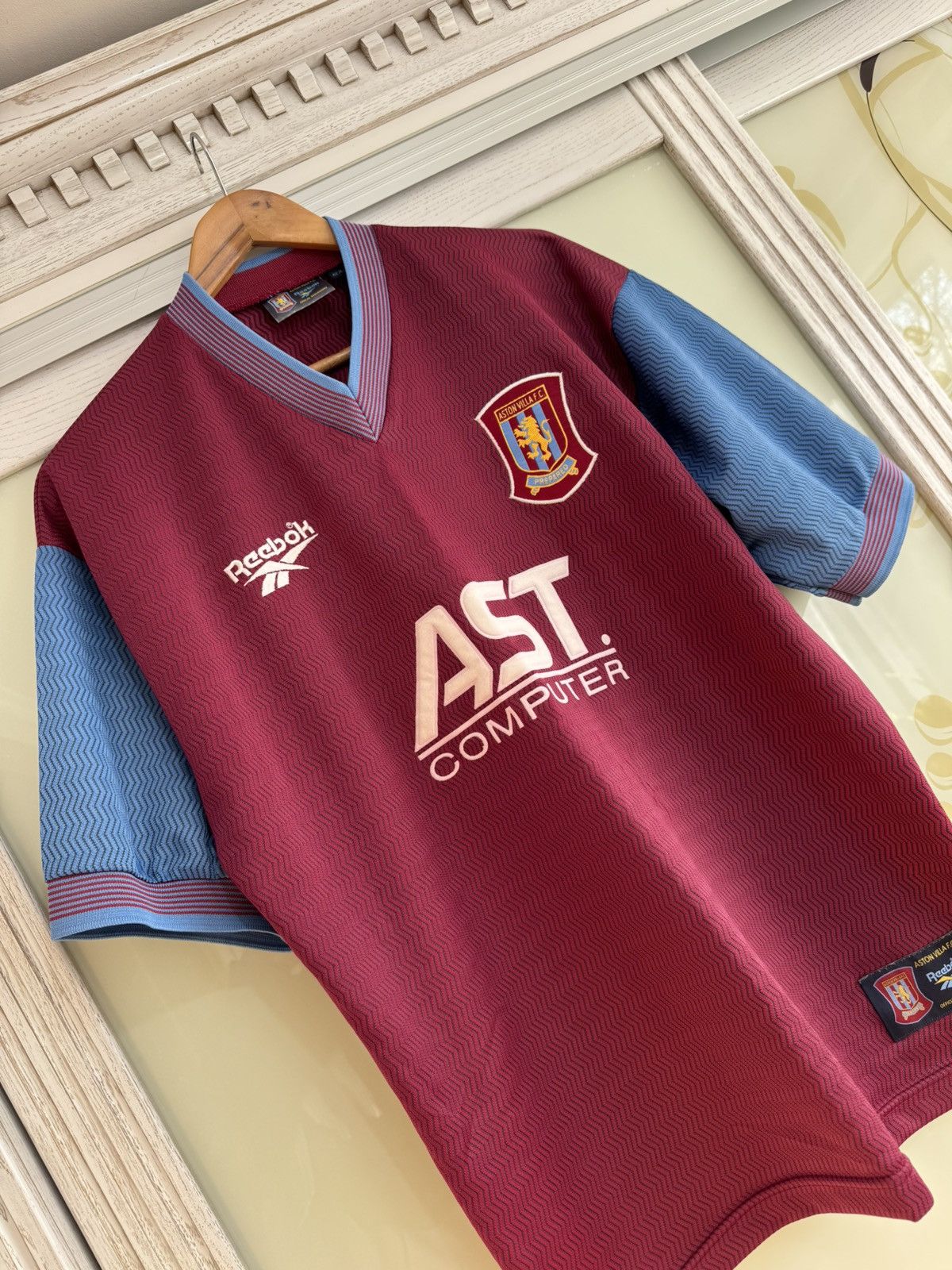 Reebok Vintage Aston Villa 1997-1998 Home Soccer Jersey Kit Shirt Size US L / EU 52-54 / 3 - 6 Thumbnail