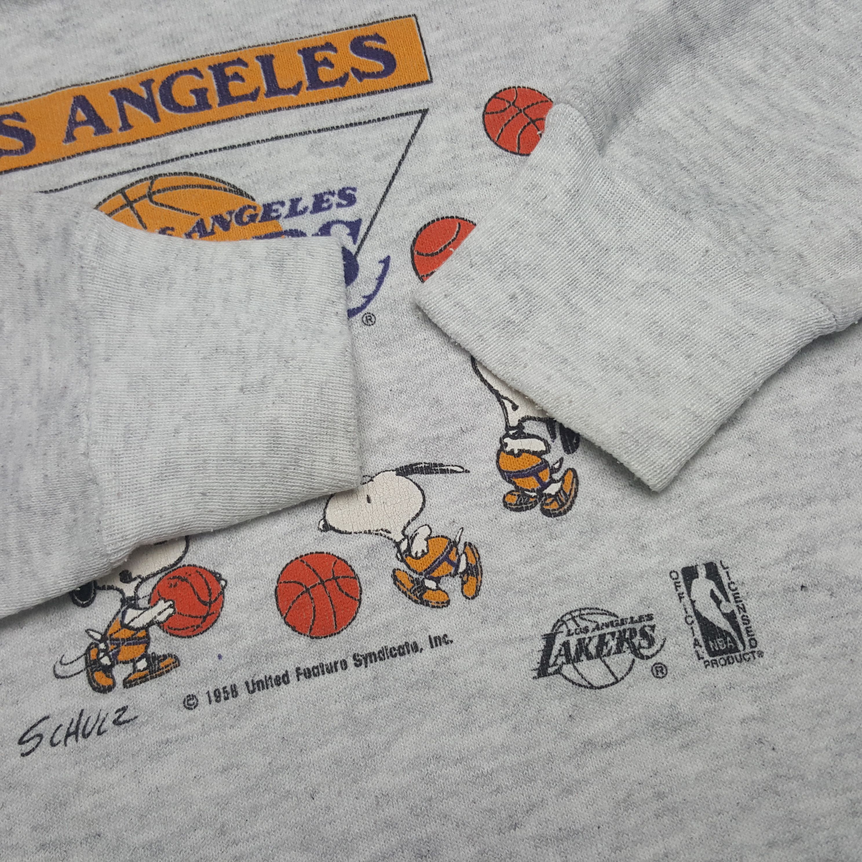 NBA × Vintage Vintage Los Angeles Lakers X Snoopy Sweatshirt Size US XS / EU 42 / 0 - 8 Thumbnail